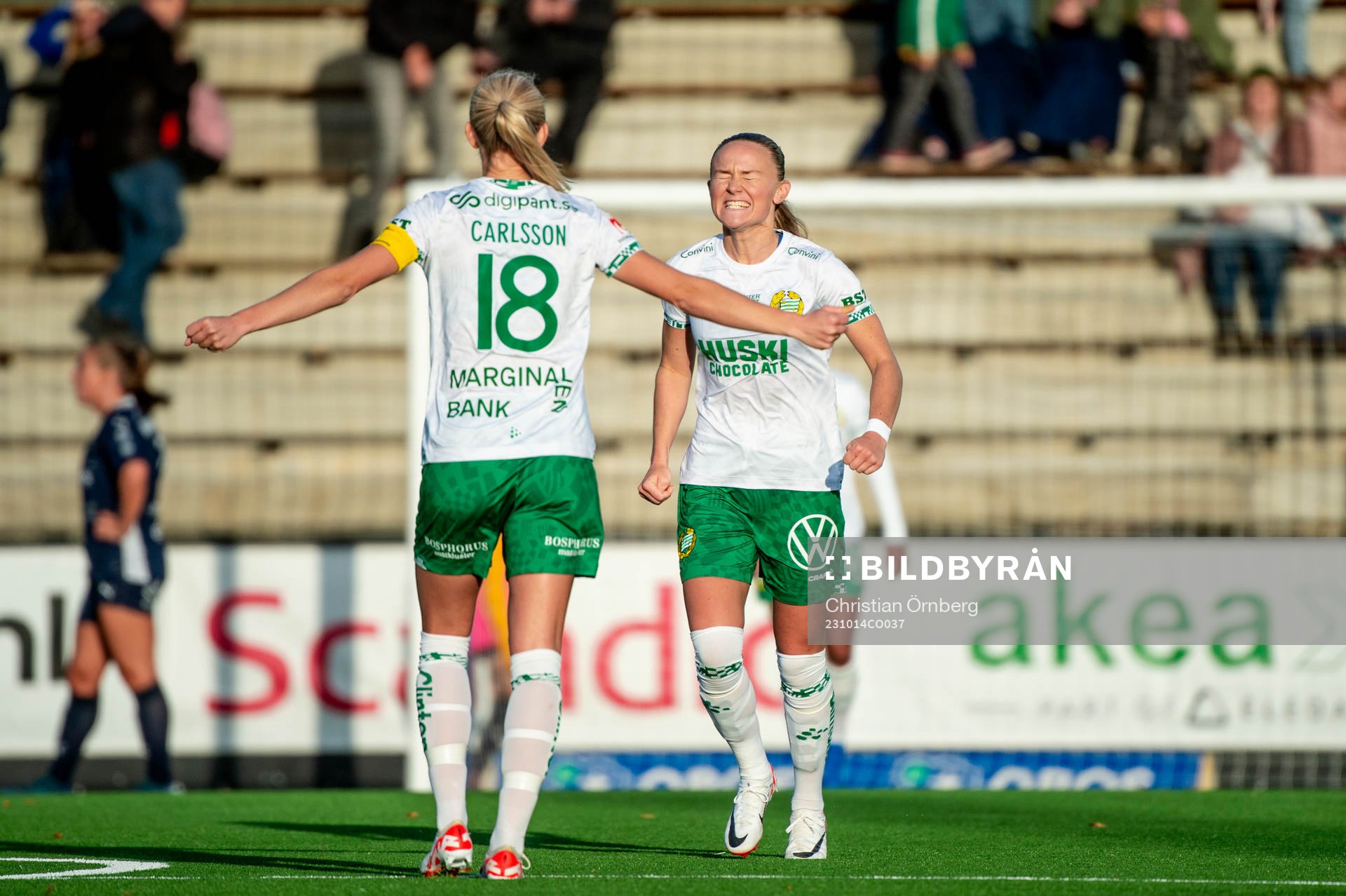 Hammarbys spelare jublar