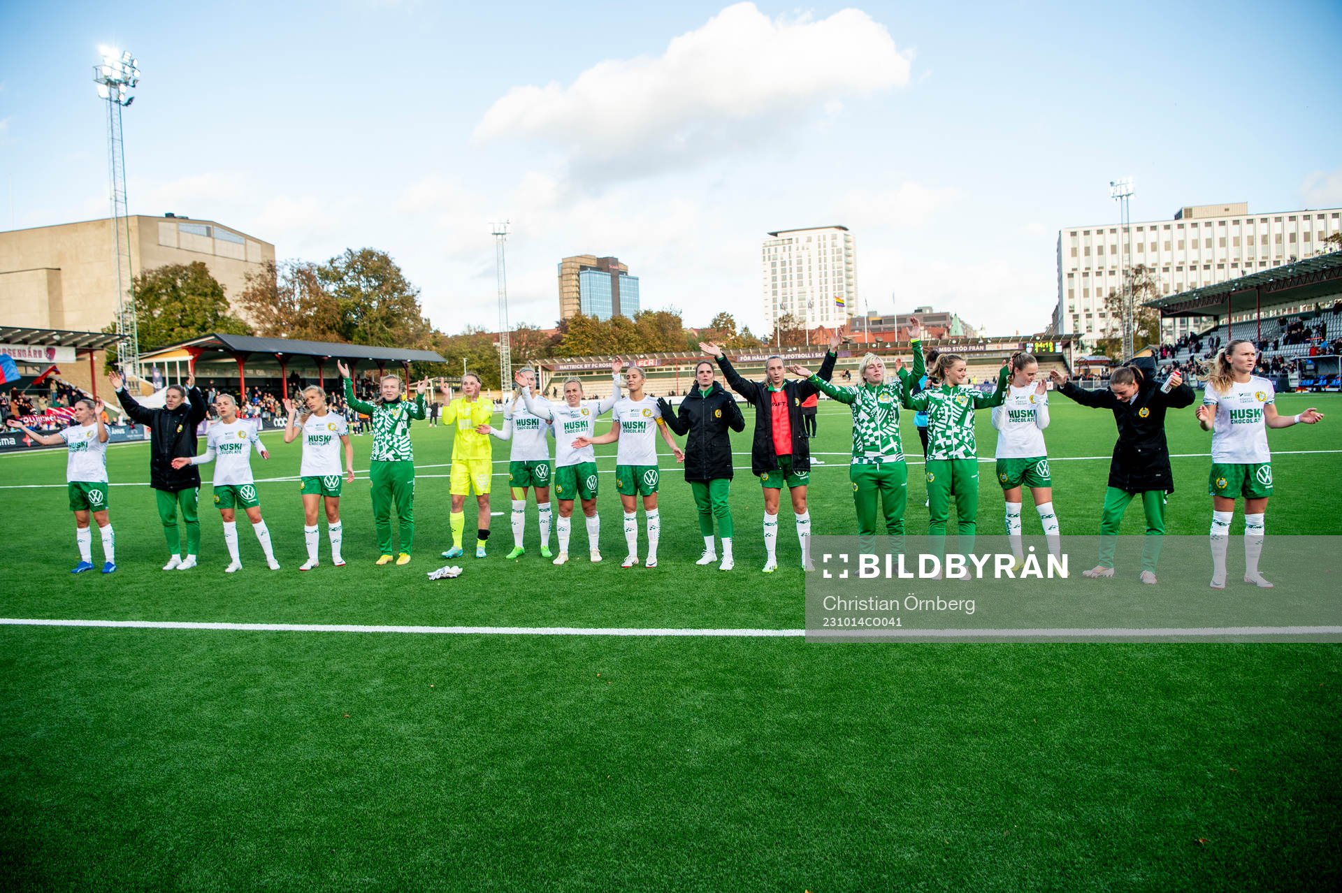 Hammarbys spelare jublar