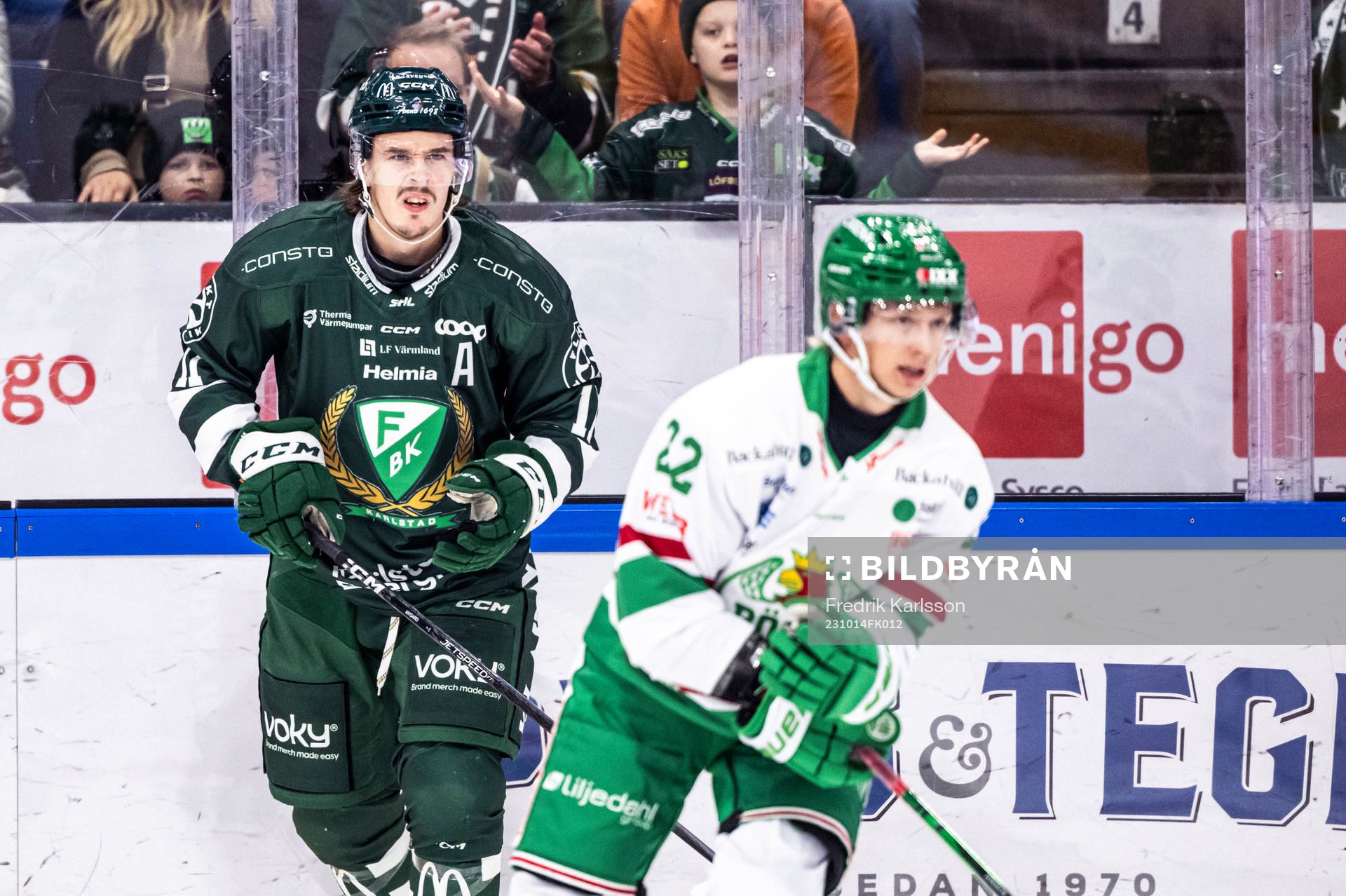 Färjestads Joakim Nygård och Rögles Samuel Jonsson