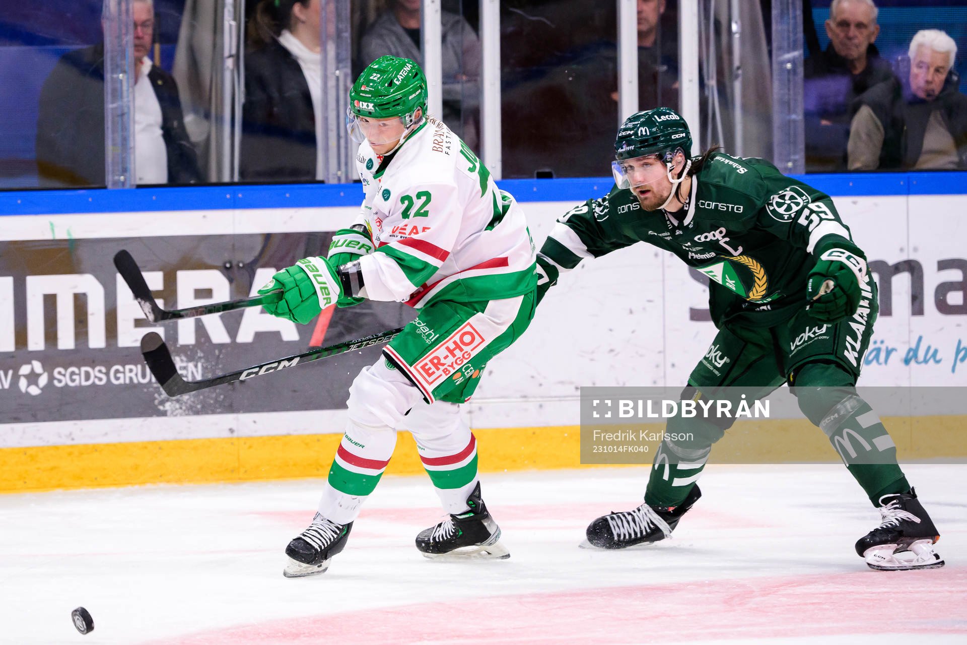 Rögles Samuel Jonsson och Färjestads Linus Johansson