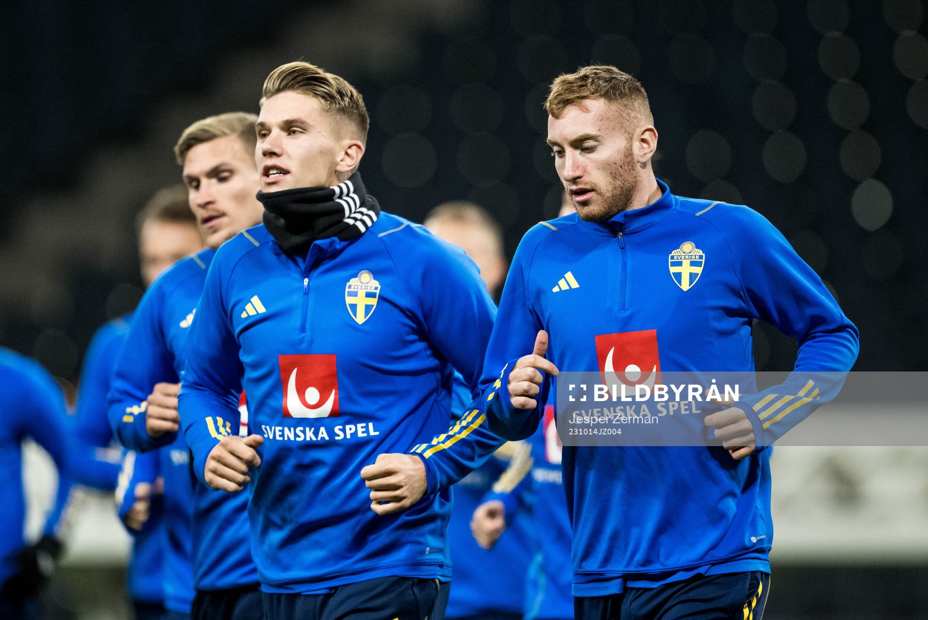 Viktor Gyökeres and Dejan Kulusevski of the Swedish