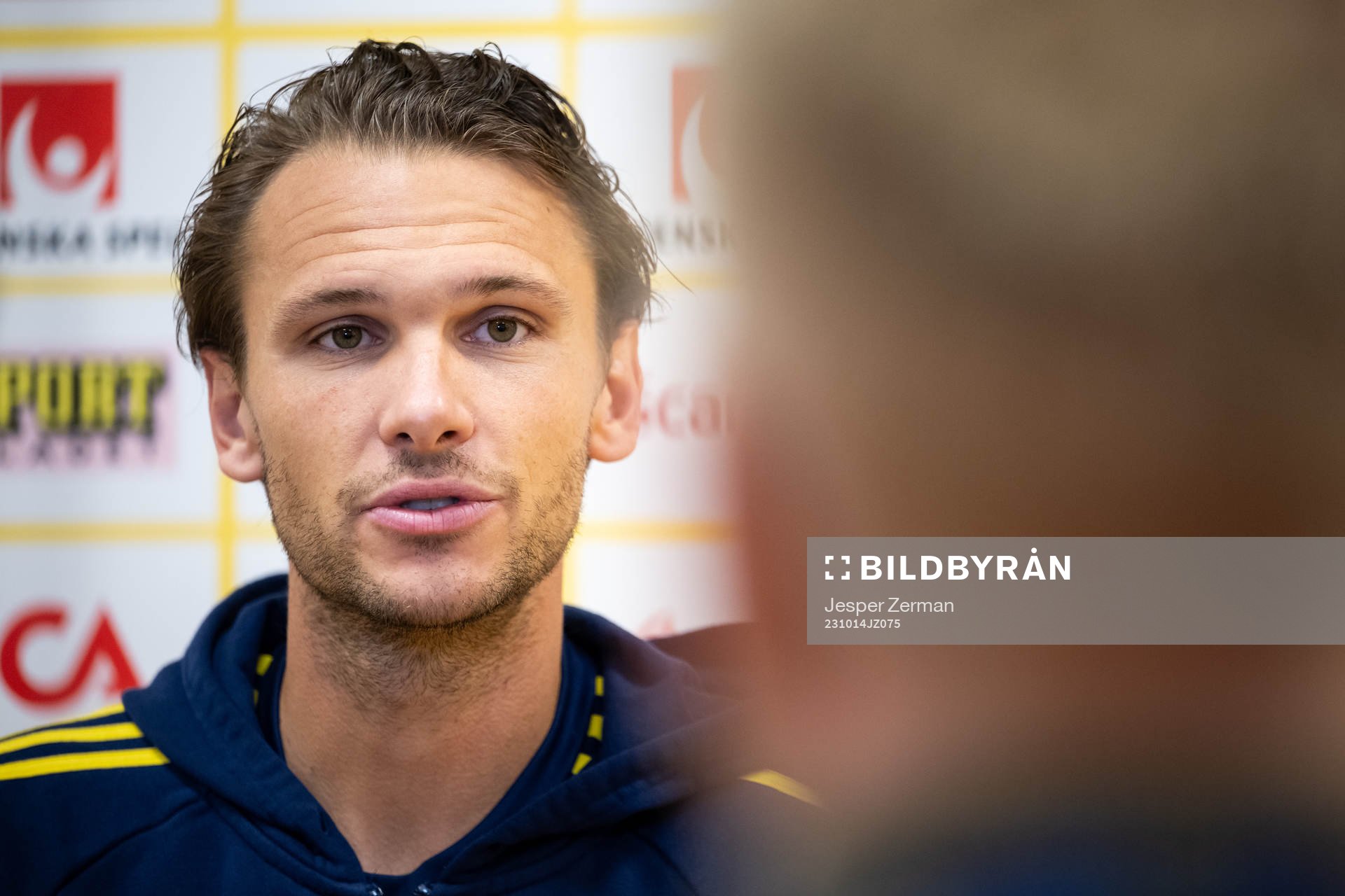 Albin Ekdal of the Swedish football national team in the mixed zone on October 14, 2023 in Stockholm. 