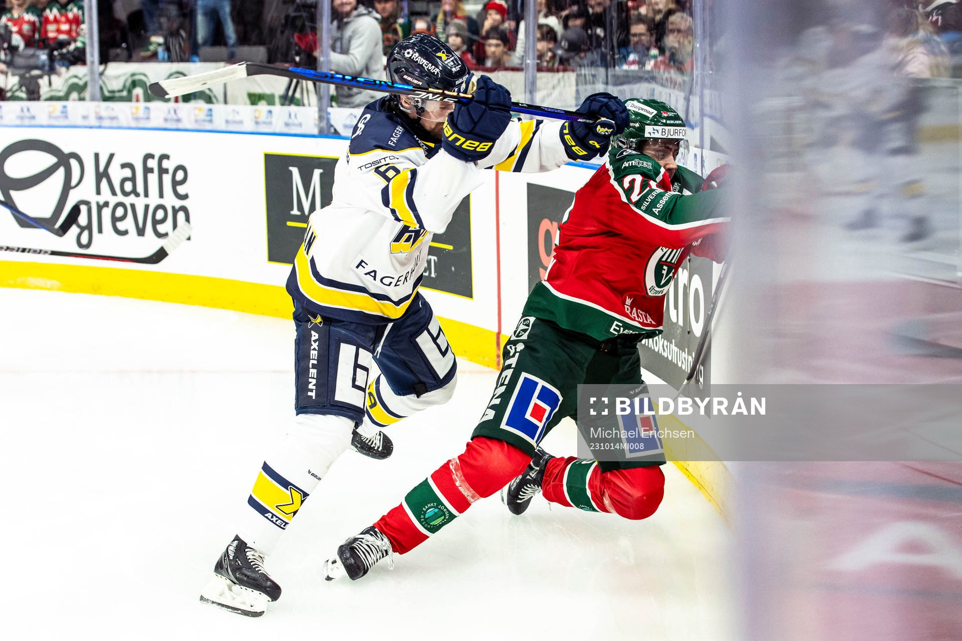 HV 71s Anton Strålman och Frölunda HCs Linus Nässen