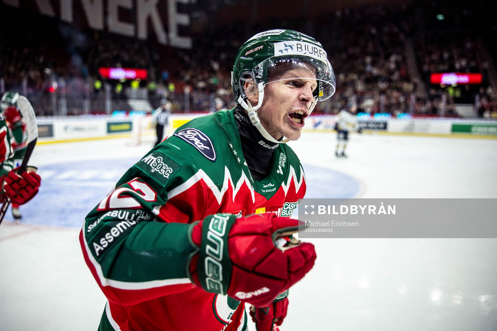 Frölunda HCs Max Friberg jublar