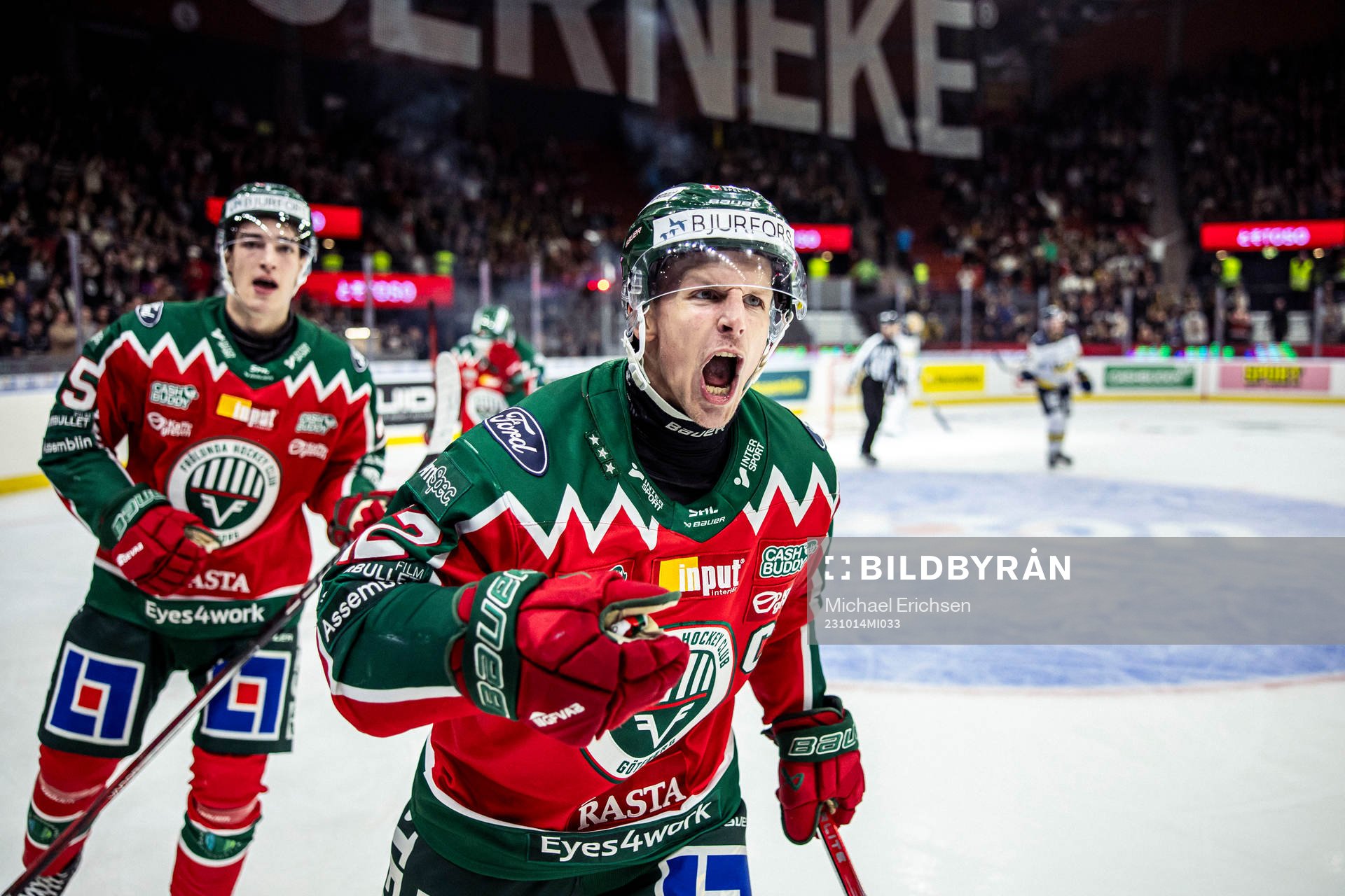 Frölunda HCs Max Friberg jublar