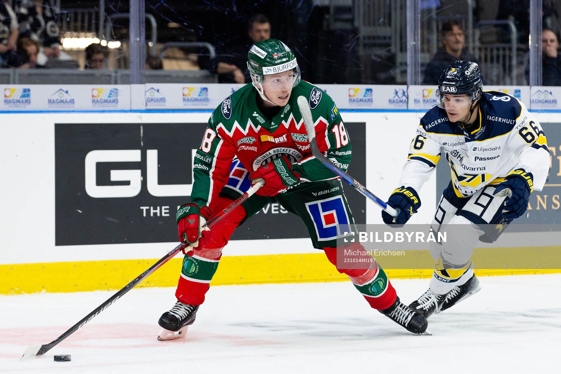 Frölundas Linus Öberg och HV71s Olle Strandell