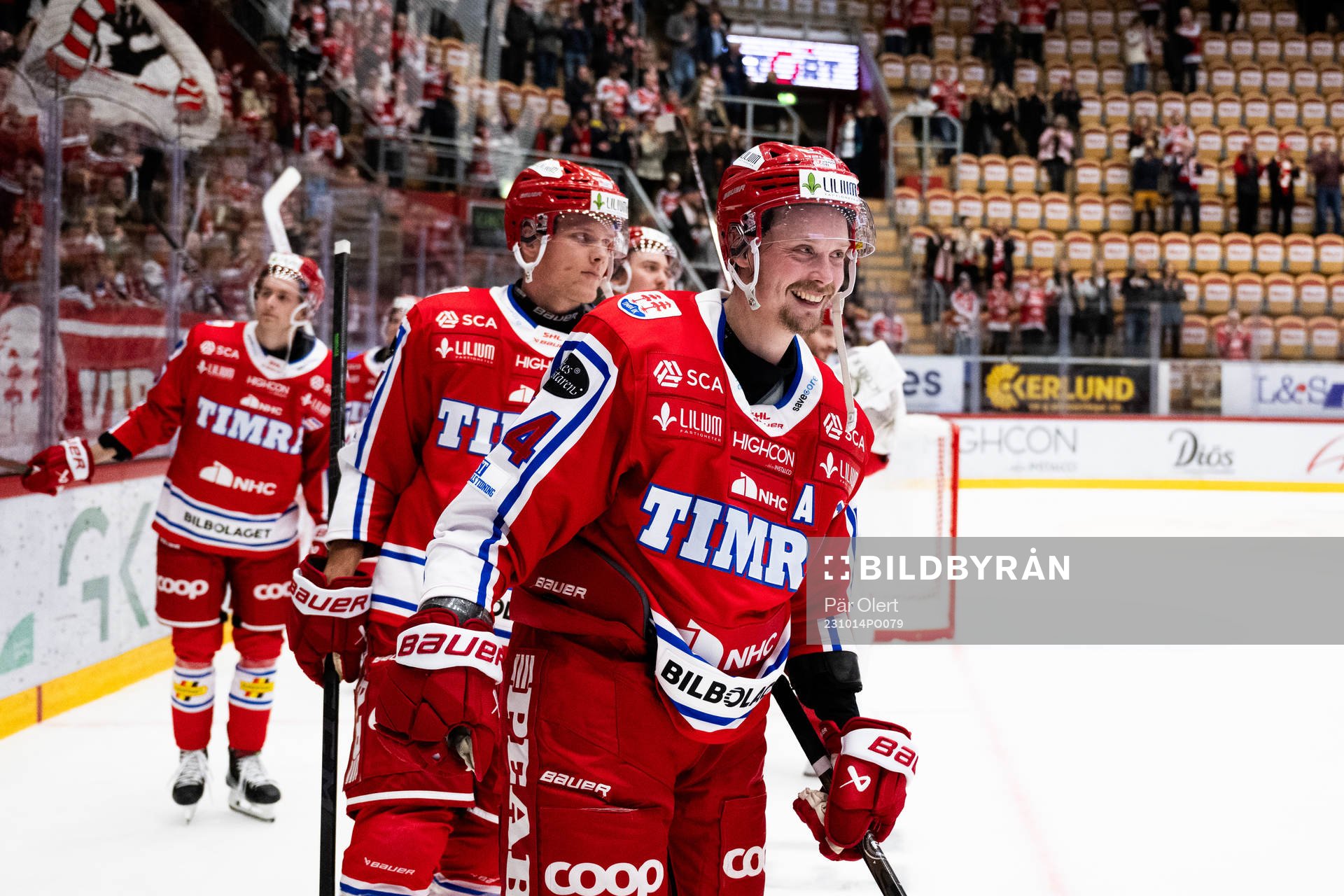 Timrås Jonathan Dahlén jublar