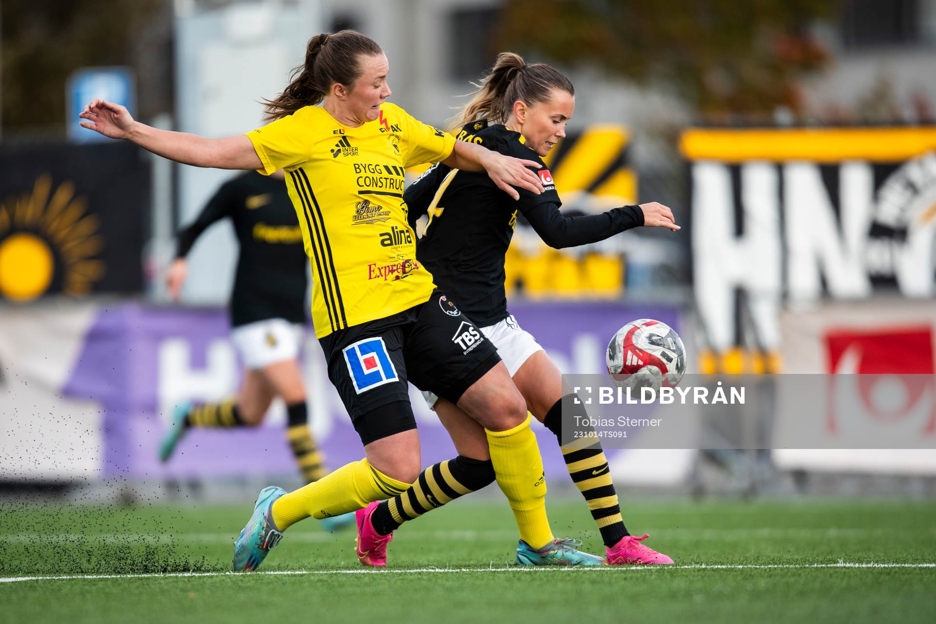Gamla Upsalas Wilma Stenman och AIKs Adelisa Grabus