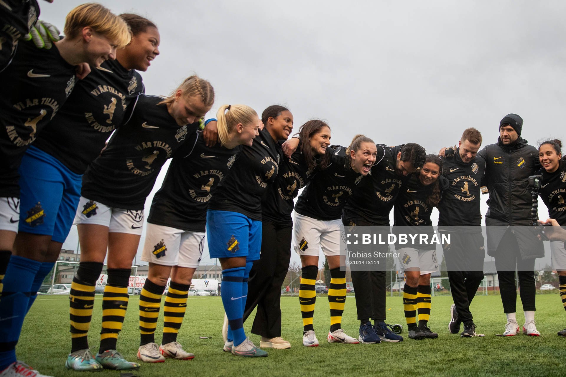 AIKs spelare jublar