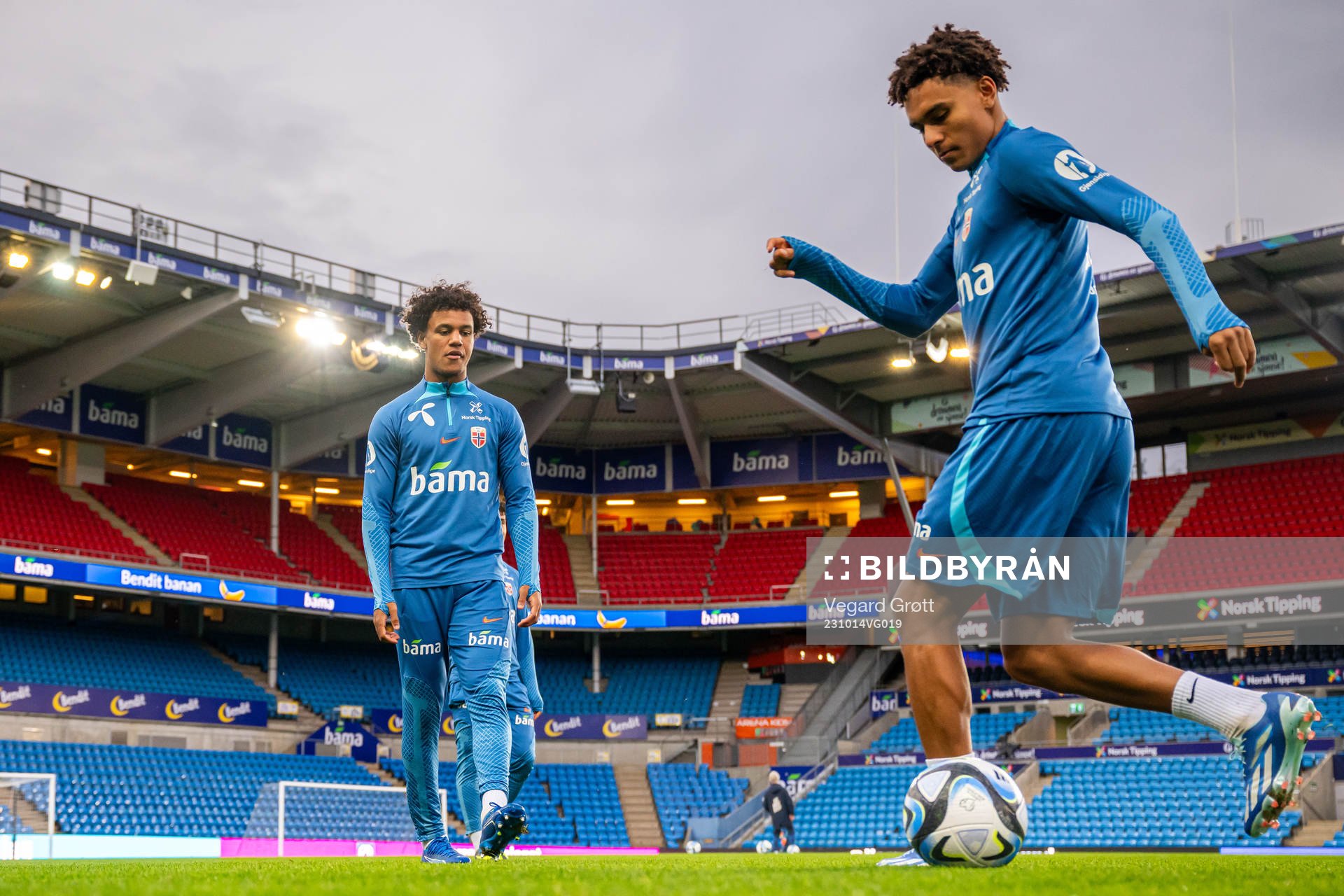 Oscar Bobb and Antonio Nusa of the Norwegian national