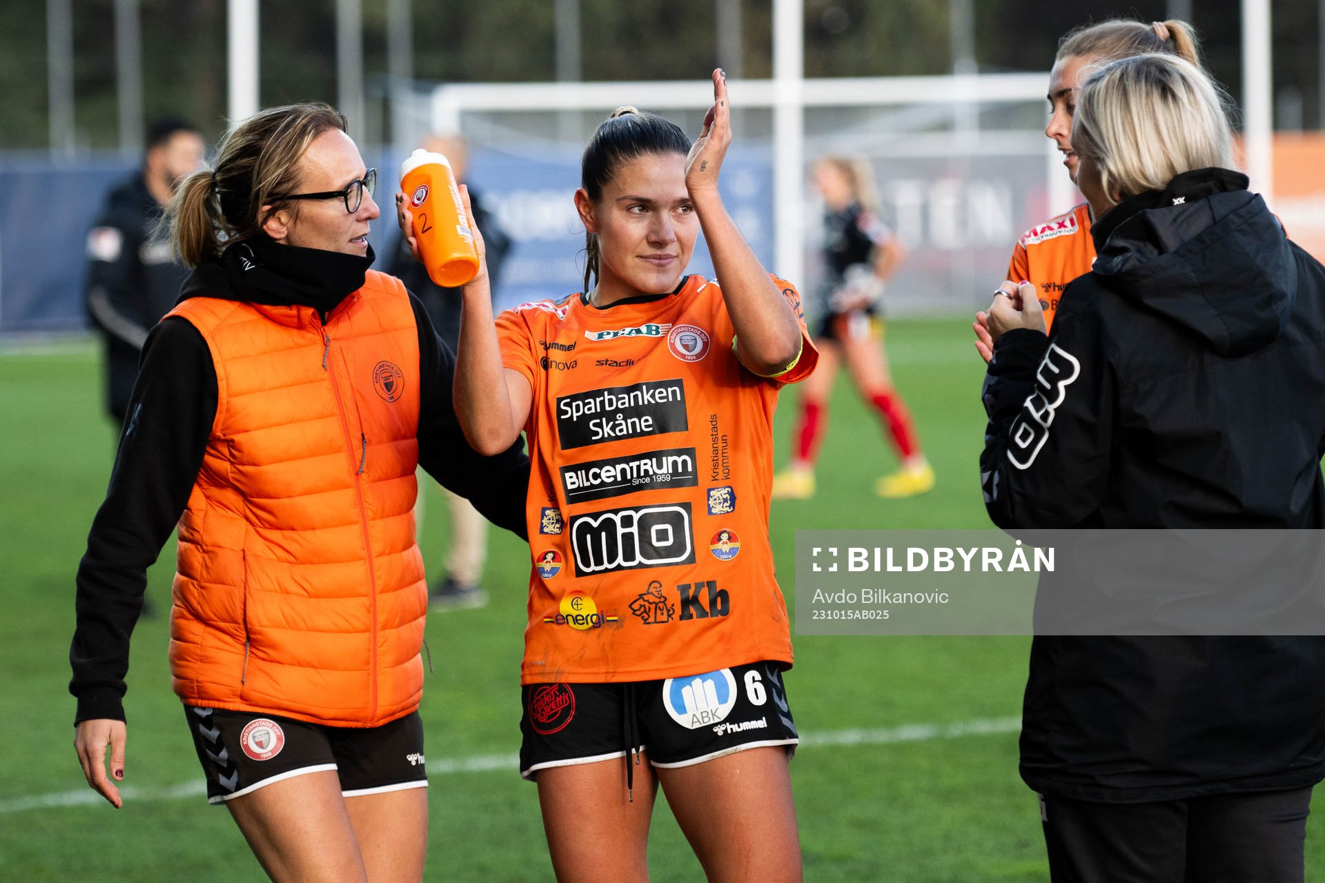 Kristianstads Carly Wickenheiser jublar efter slutsignalen under fotbollsmatchen i Damallsvenskan mellan Kristianstad och Örebro den 15 oktober 2023 i Kristianstad.