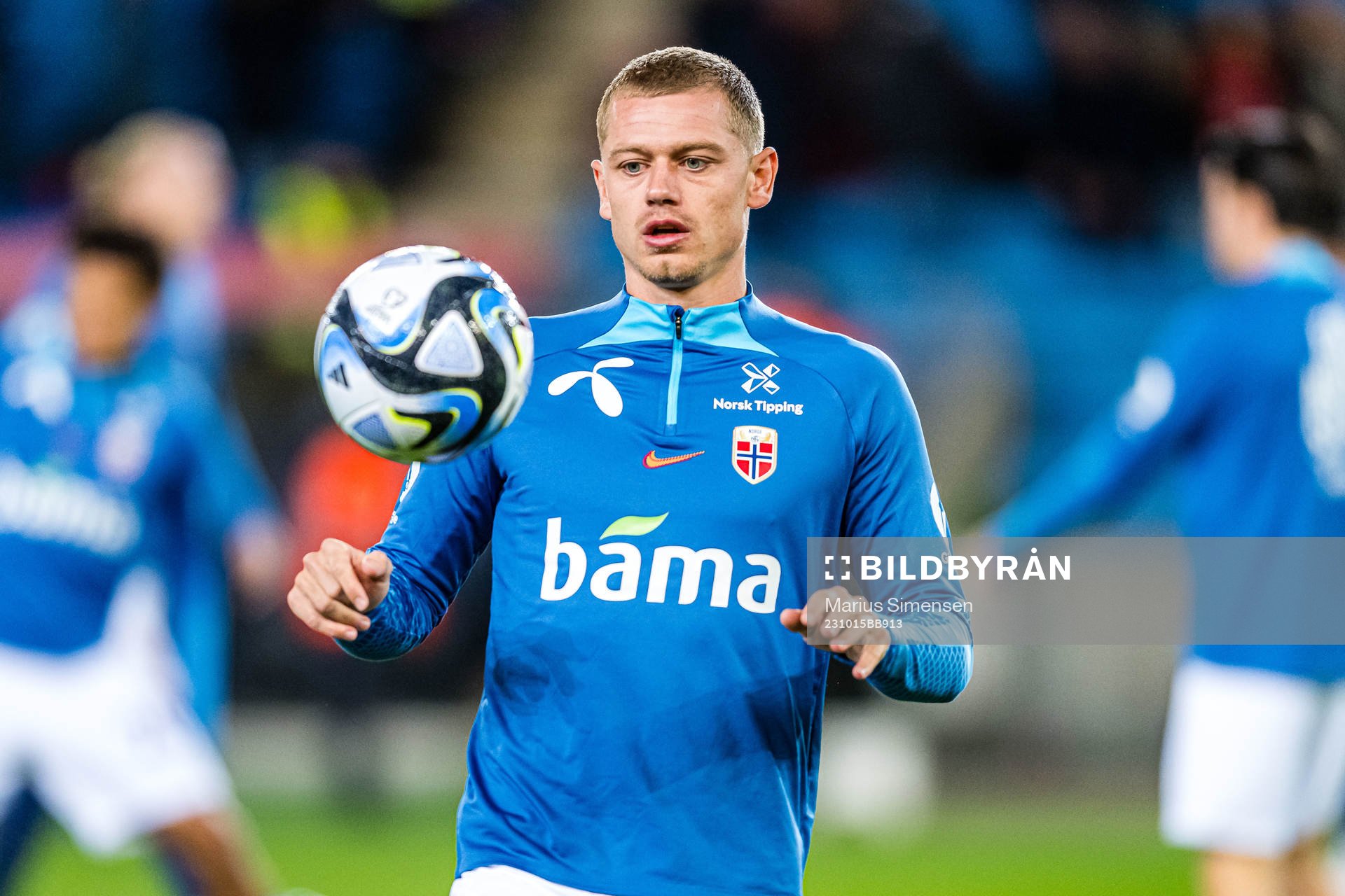 Julian Ryerson of Norway warms up