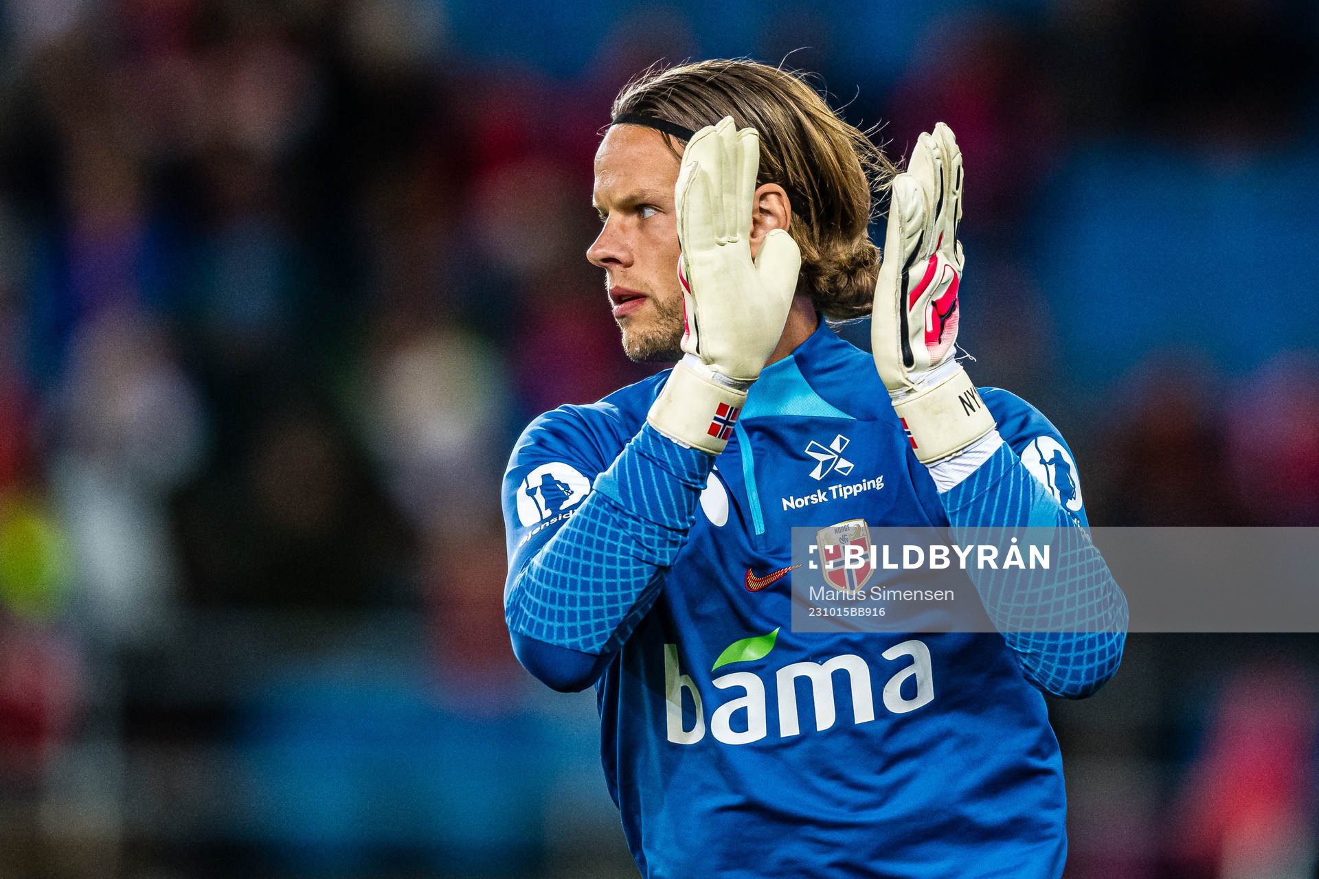 Ørjan Nyland of Norway warms up