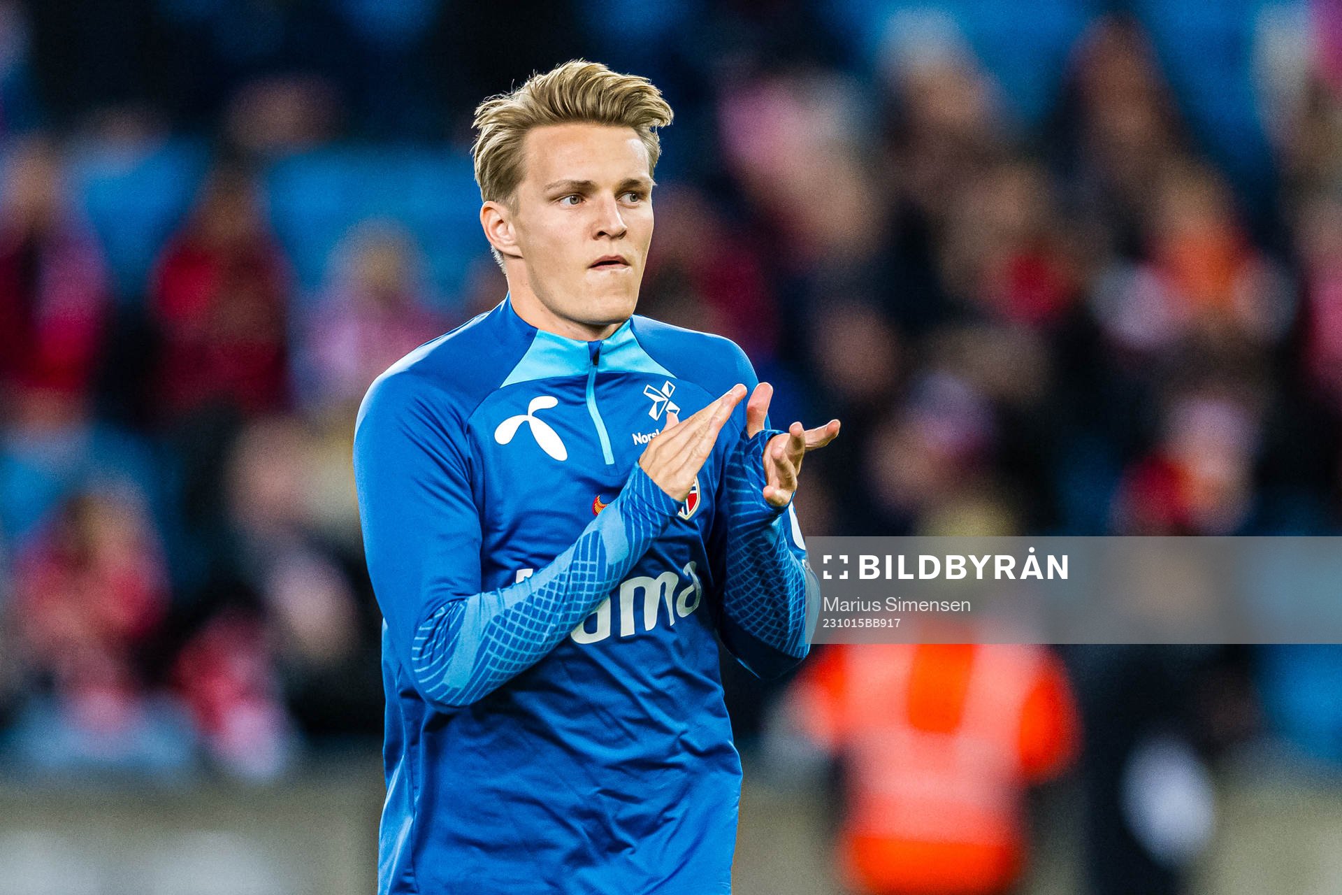 Martin Ødegaard of Norway warms up