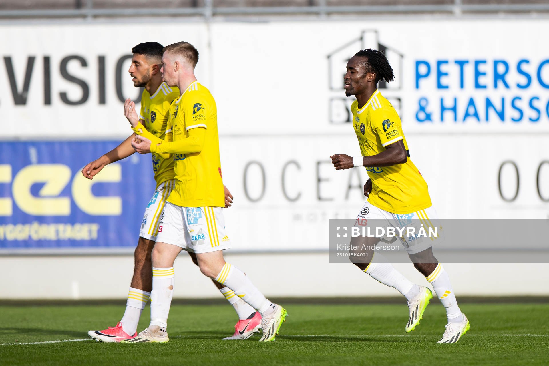 Falkenbergs Godwin Aguda (h) jublar