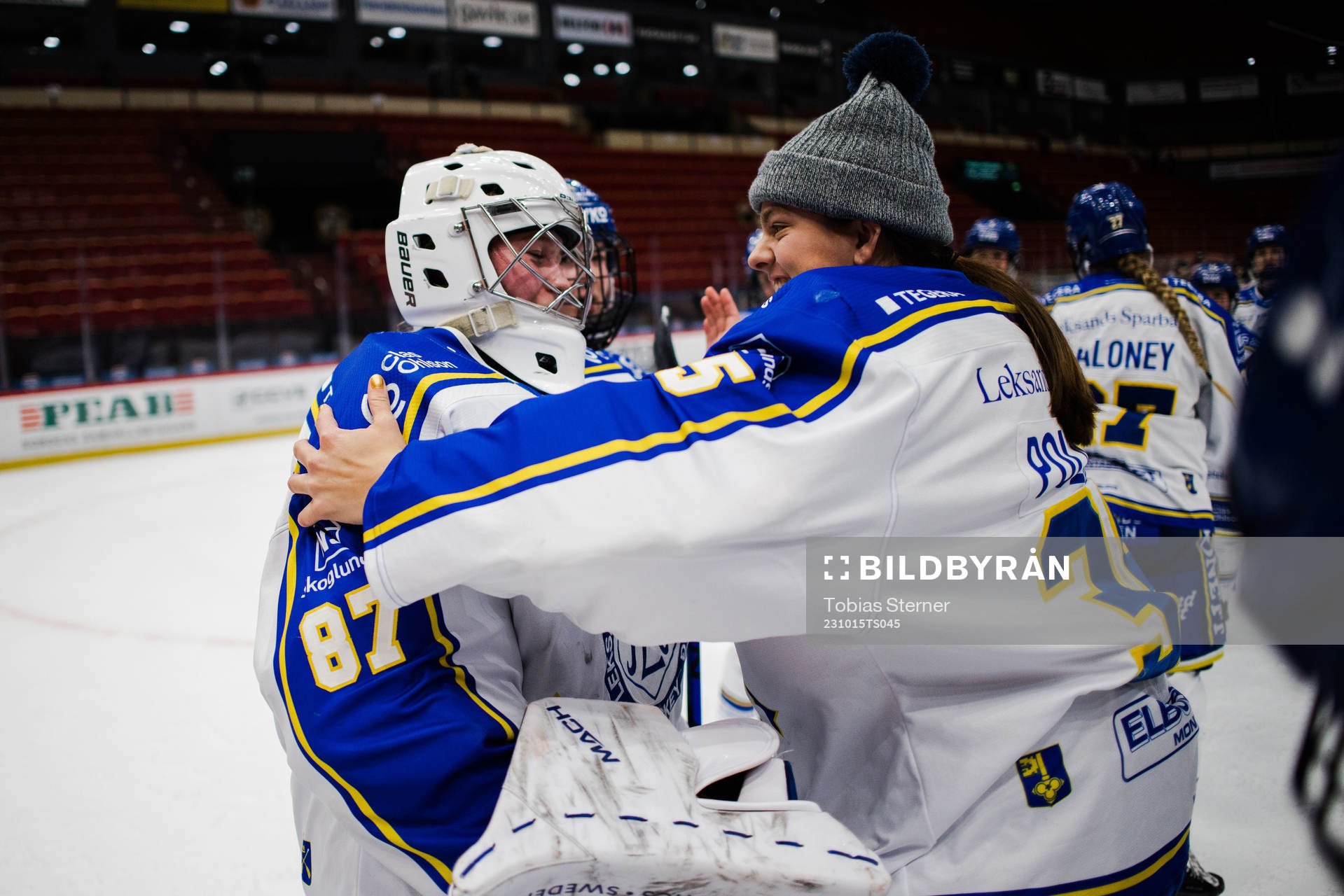 Leksands målvakt Ellen Jonsson jublar