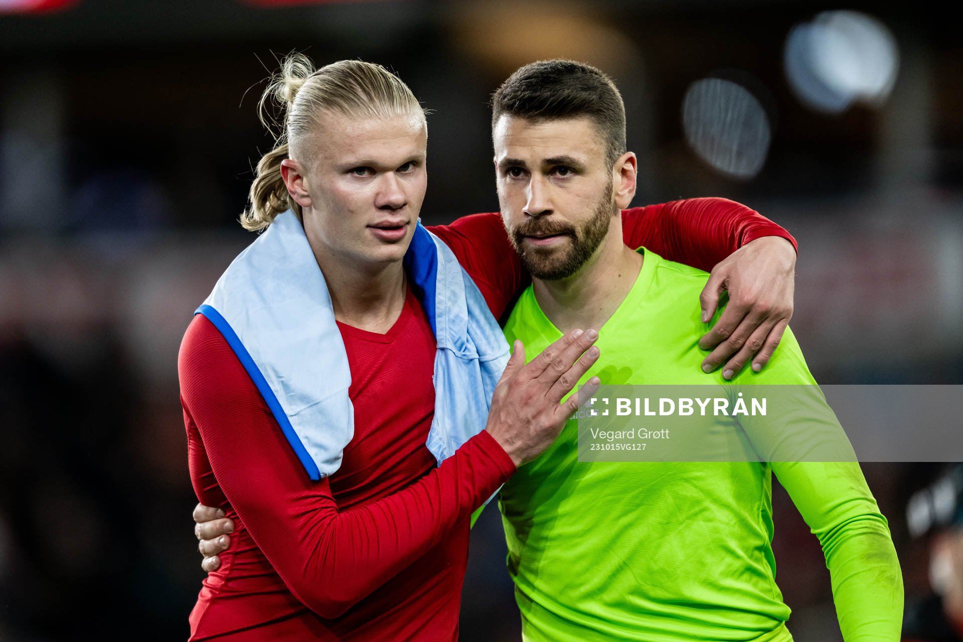 Erling Braut Haaland of Norway and goalkeeper Unai Simon of