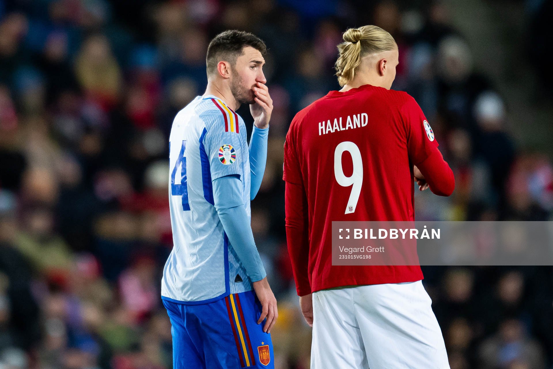 Aymeric Laporte of Spain and Erling Braut Haaland of Norway