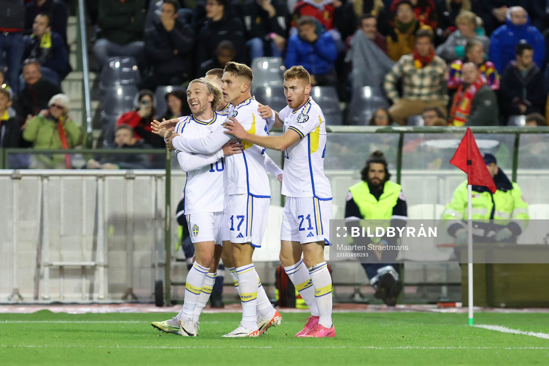 Viktor Gyokeres of Sweden scores the  0-1 goal and
