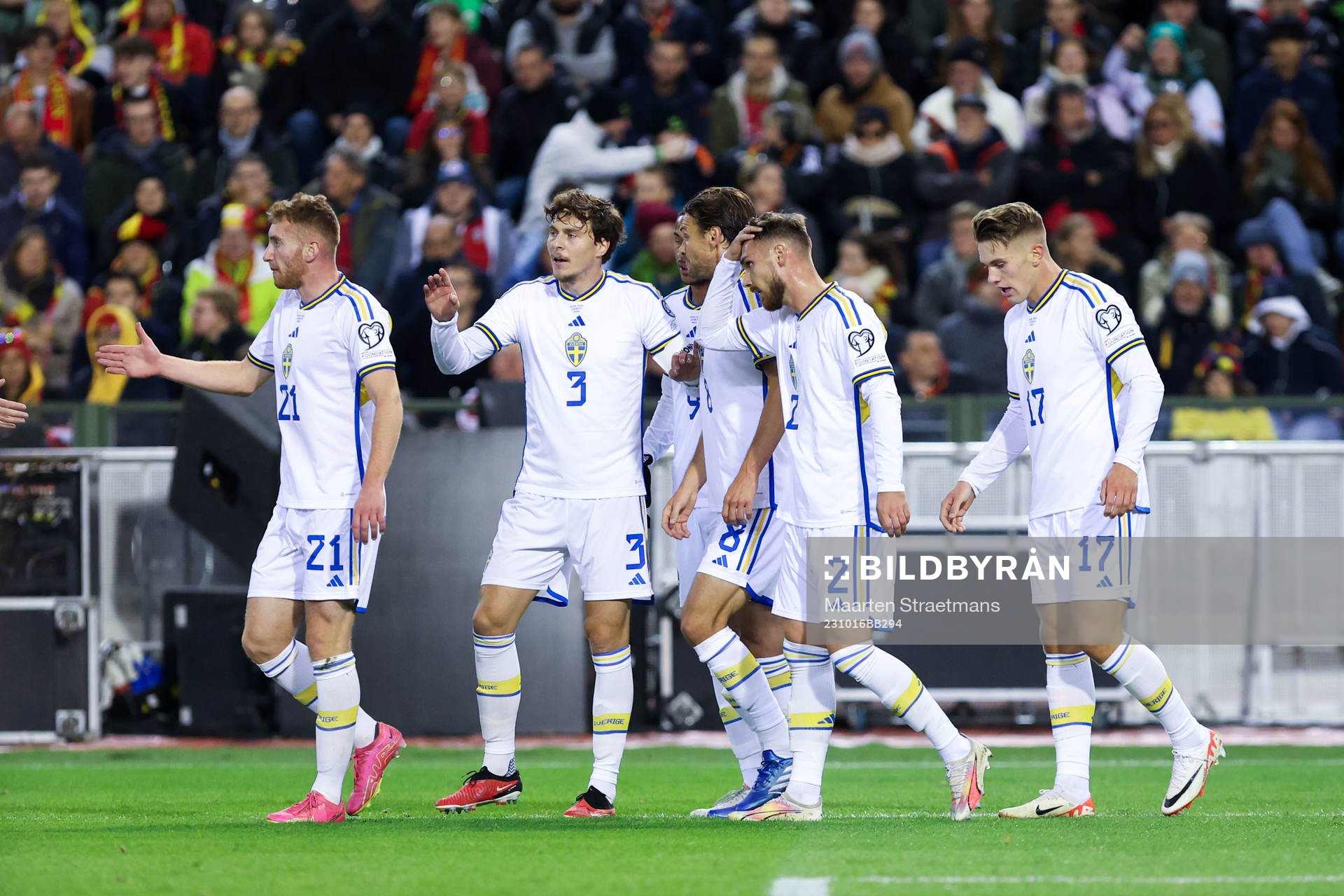 Viktor Gyokeres of Sweden scores the  0-1 goal and