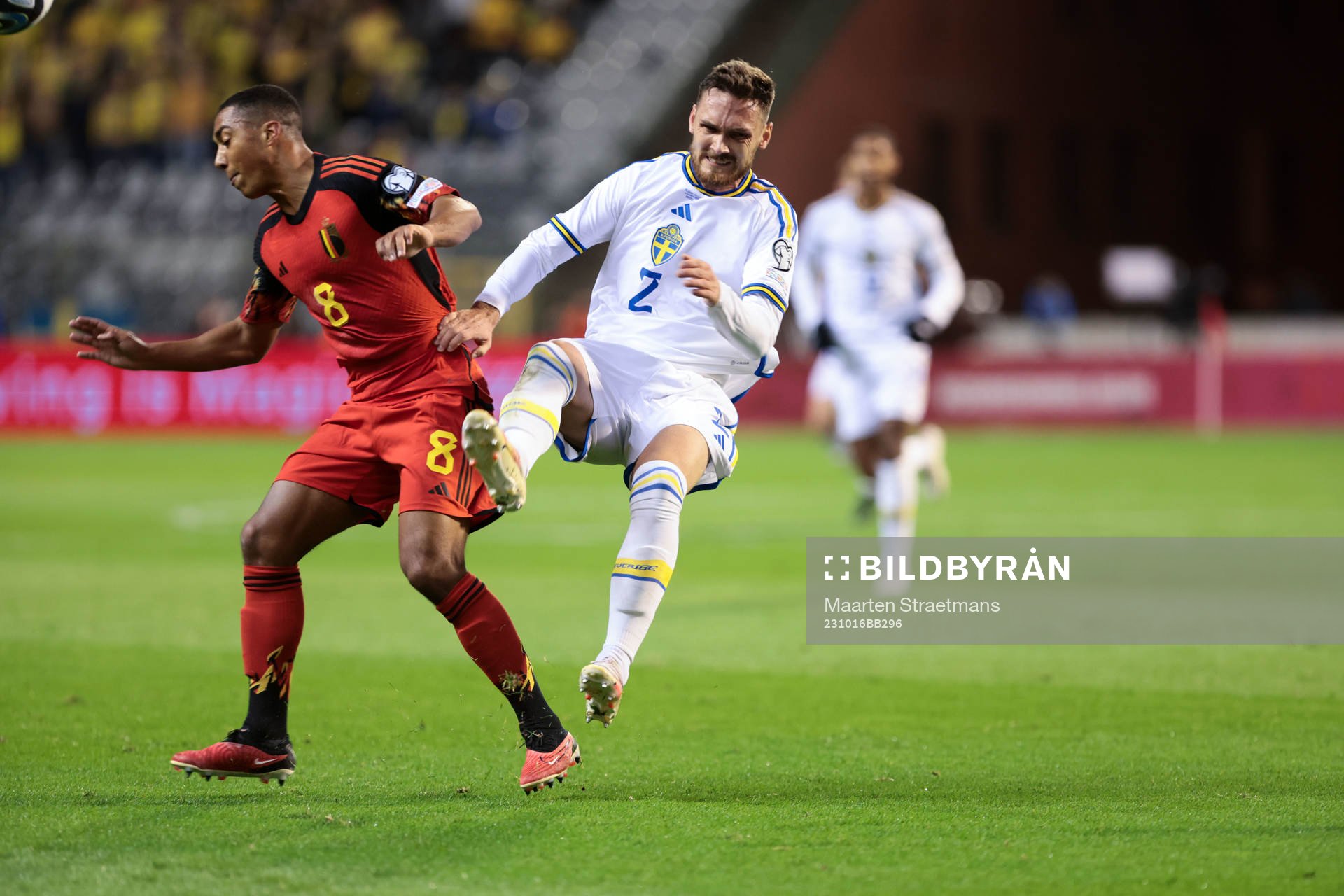 Youri Tielemans of Belgium battles for the ball with Linus