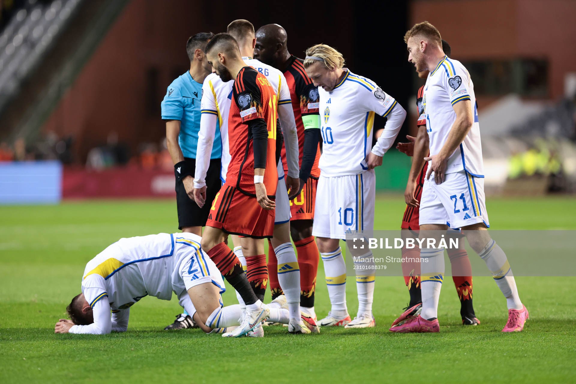Linus Wahlqvist of Sweden injured due tackle of Youri