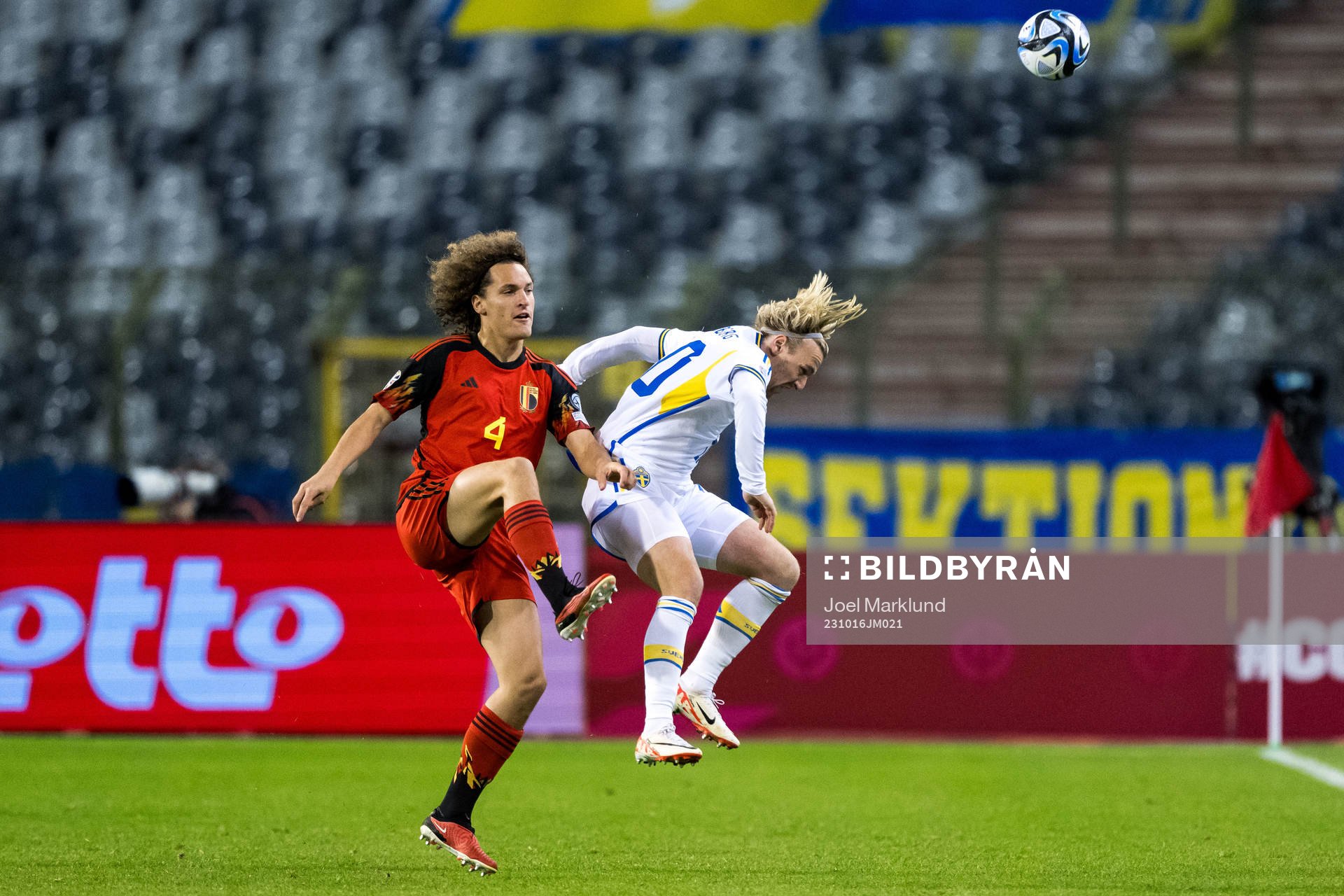 Wout Faes of Belgium and Emil Forsberg of Sweden