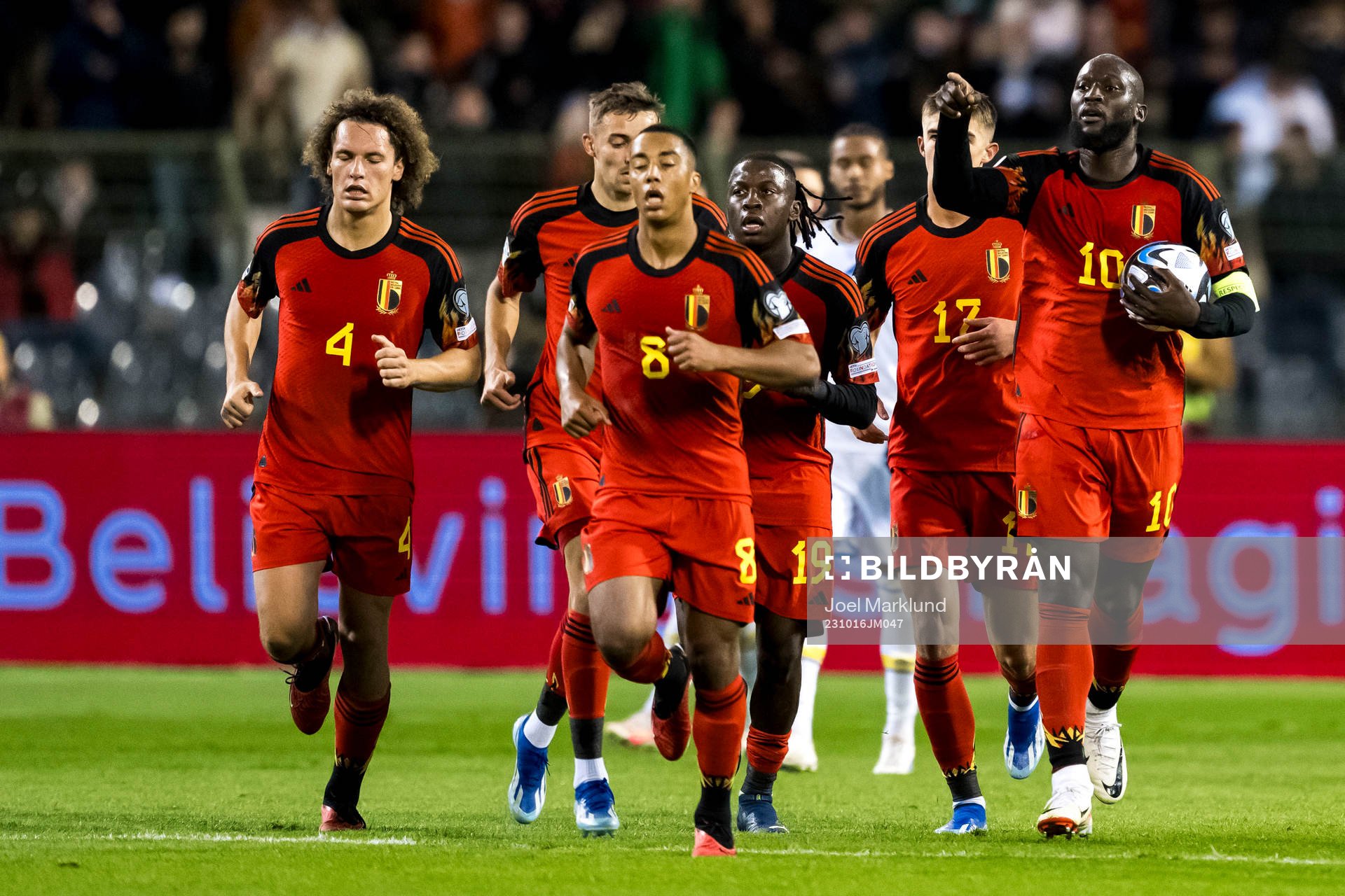 Romelu Lukaku of Belgium celebrates 1-1