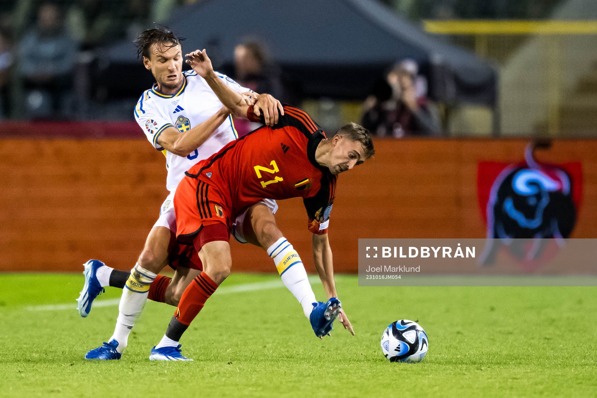 Albin Ekdal of Sweden and Timothy Castagne of Belgium
