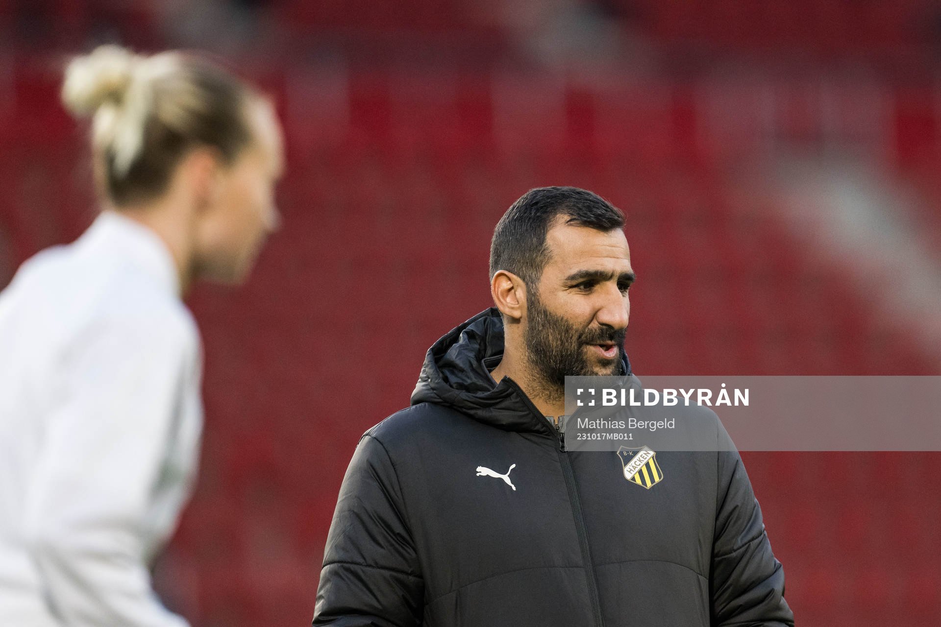 Head coach Mak Lind