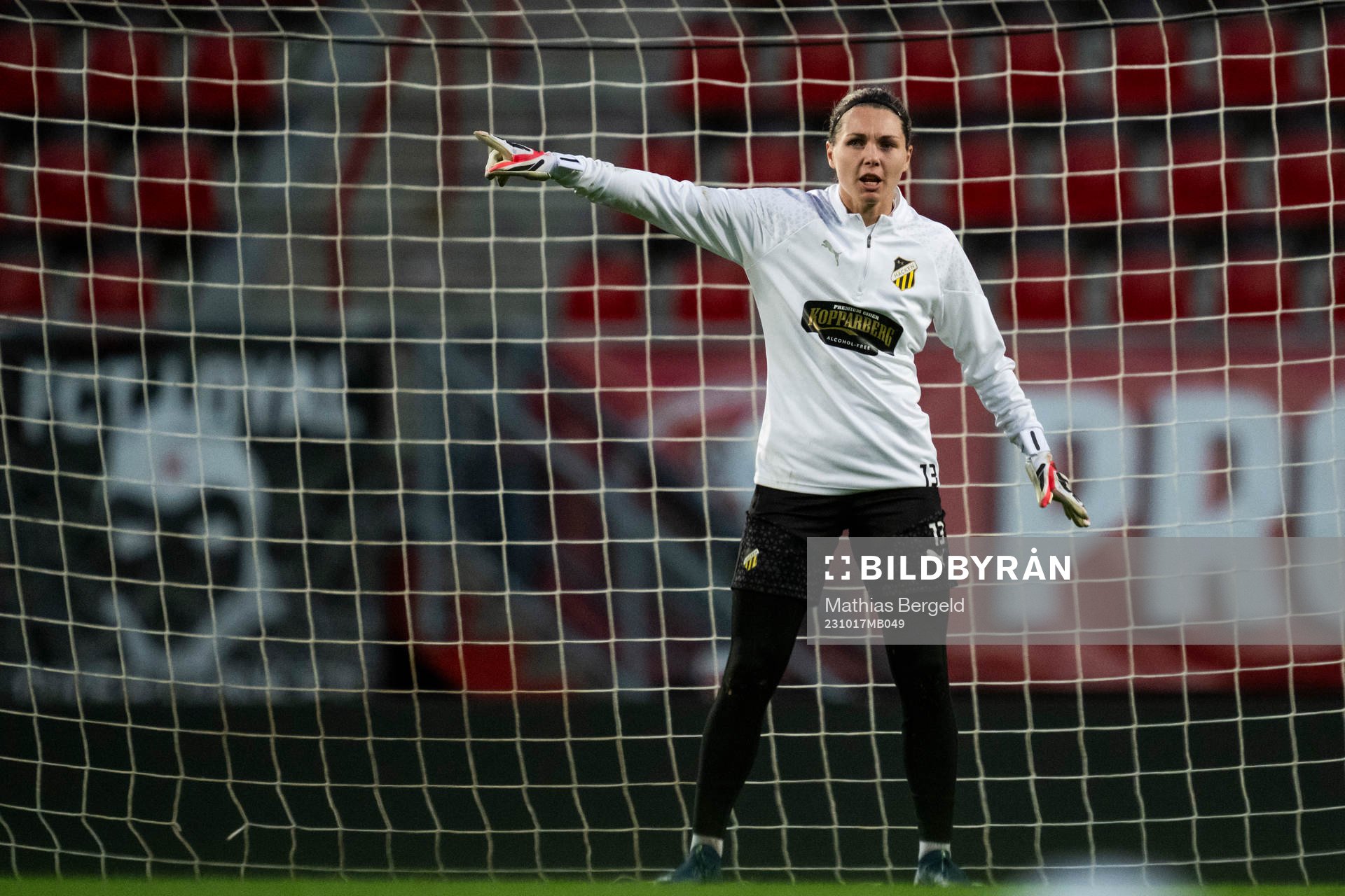 Goalkeeper Jennifer Falk