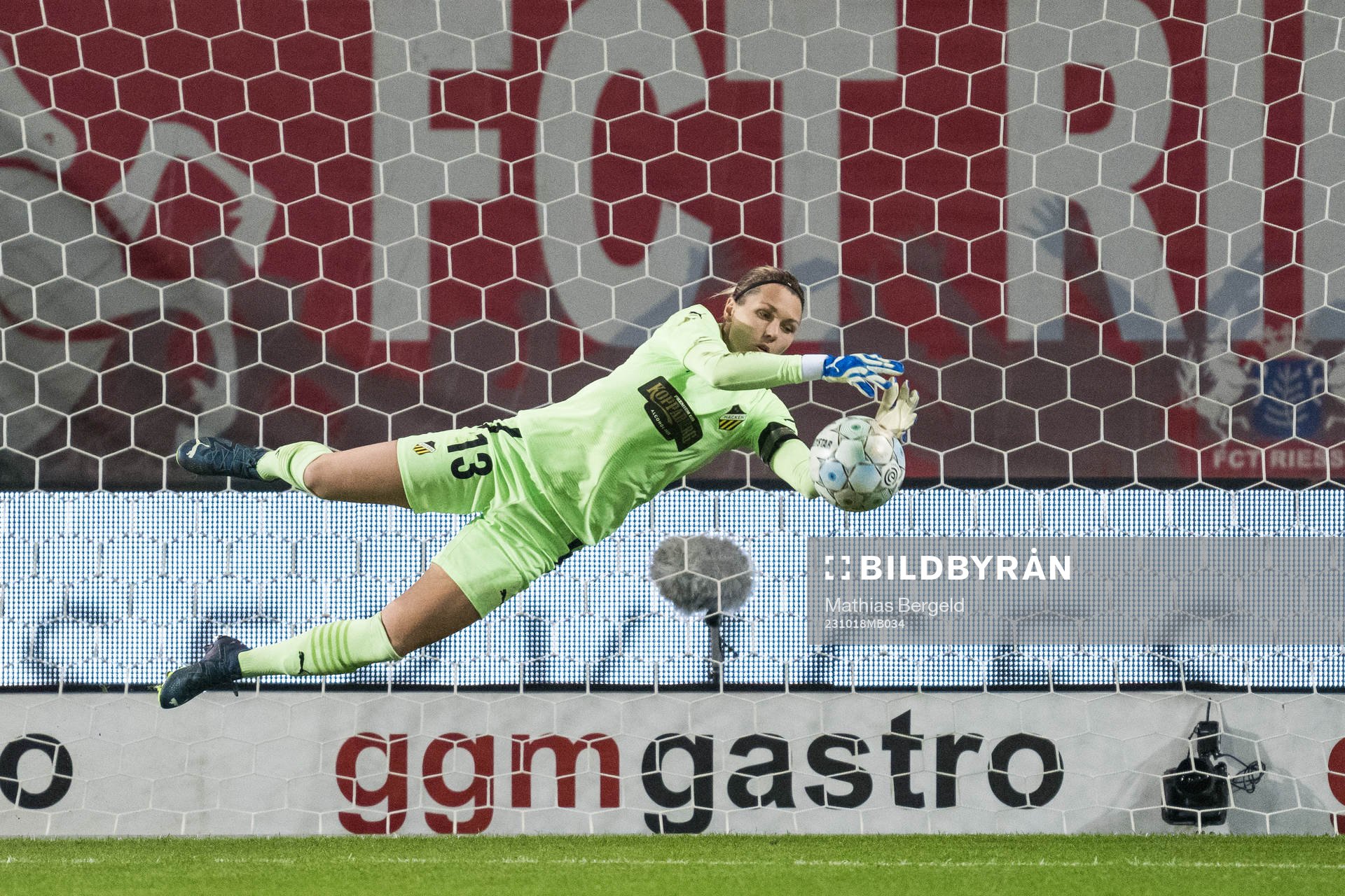 goalkeeper Jennifer Falk of Häcken