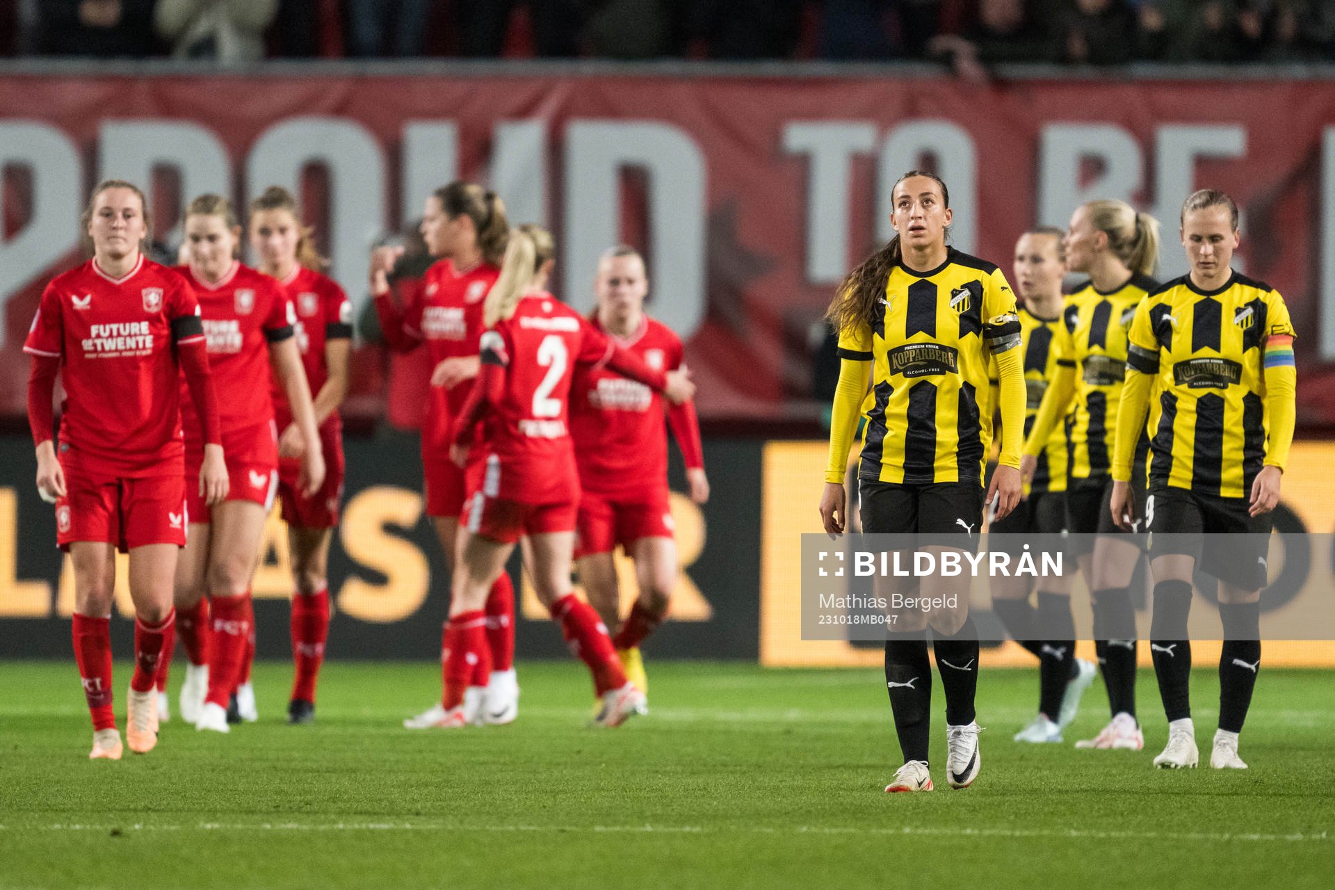 Rusul Rosa Kafaji and Filippa Curmark of Häcken look