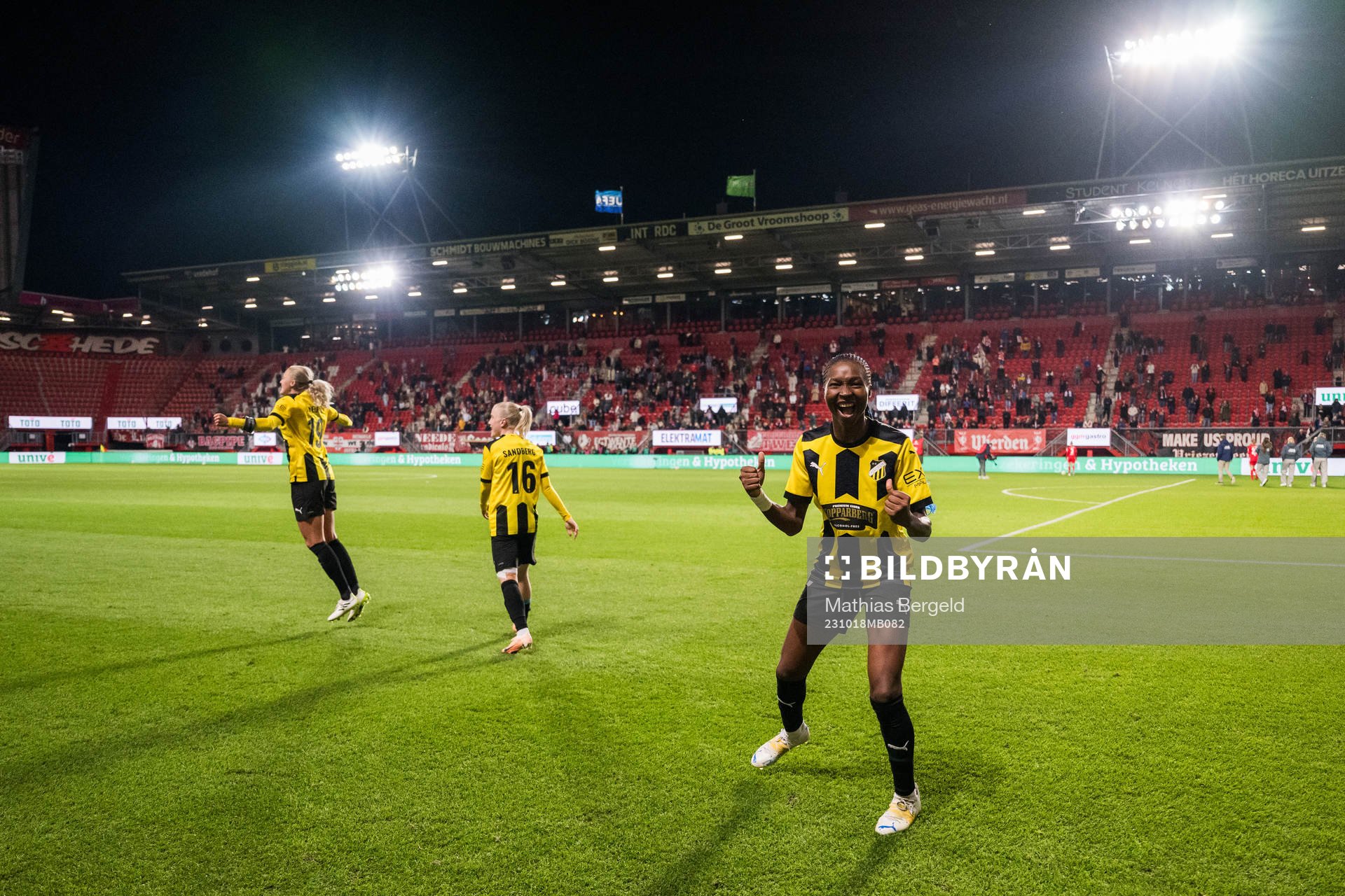 Aisha Masaka of Häcken celebrates