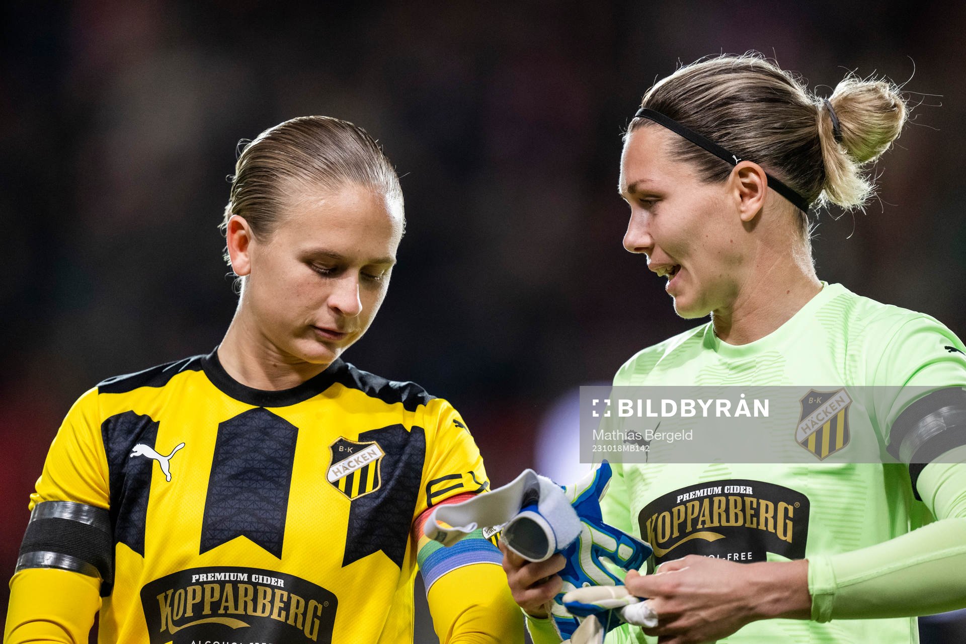 Filippa Curmark and goalkeeper Jennifer Falk of Häcken