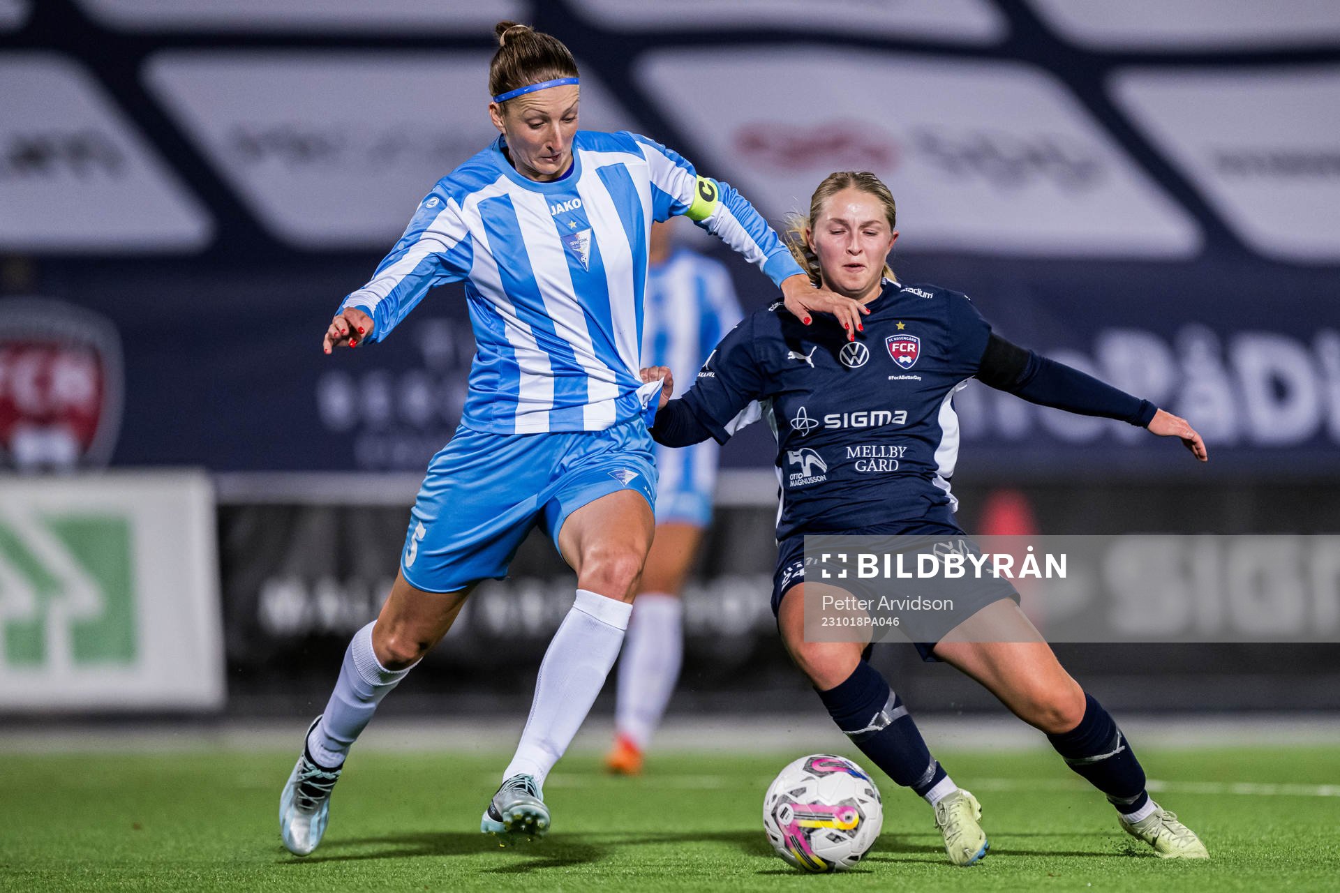 Violeta Slovic of Spartak Subotica and Hanna Andersson of