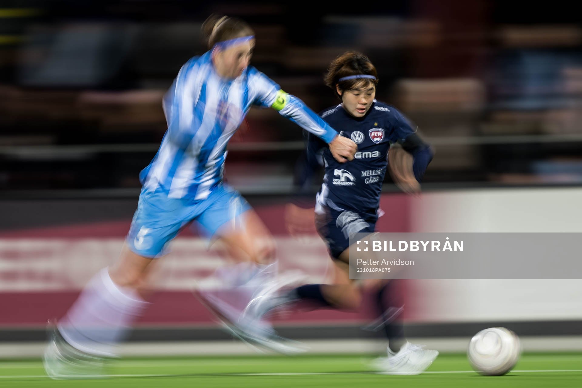 Violeta Slovic of Spartak Subotica and Mai Kadowaki of