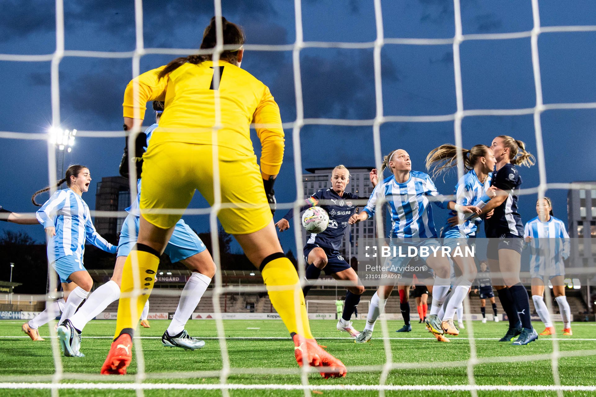 Caroline Seger of Rosengård against goalkeeper Jefimija