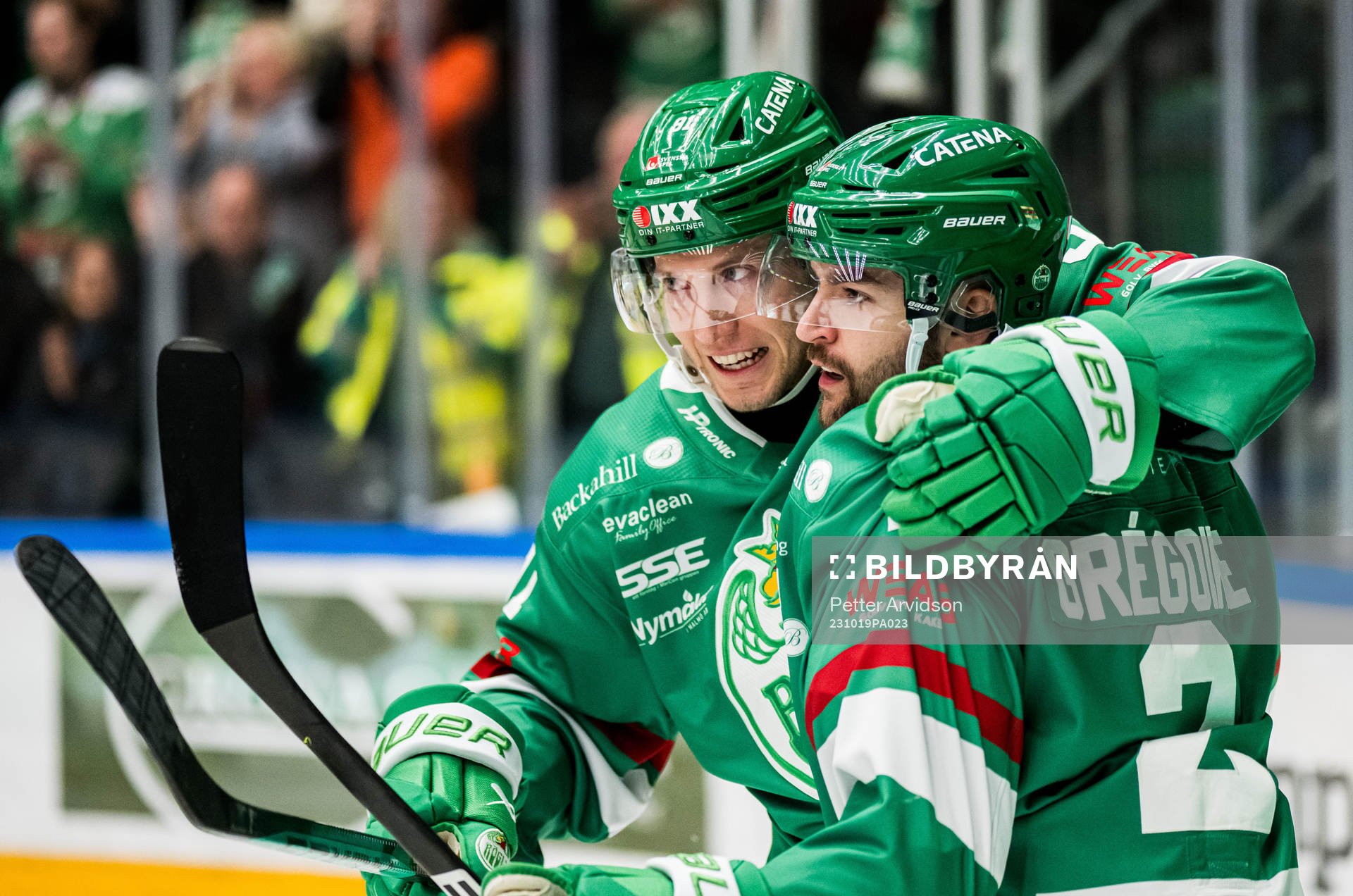 Rögles Adam Tambellini och Thomas Grégoire jublar