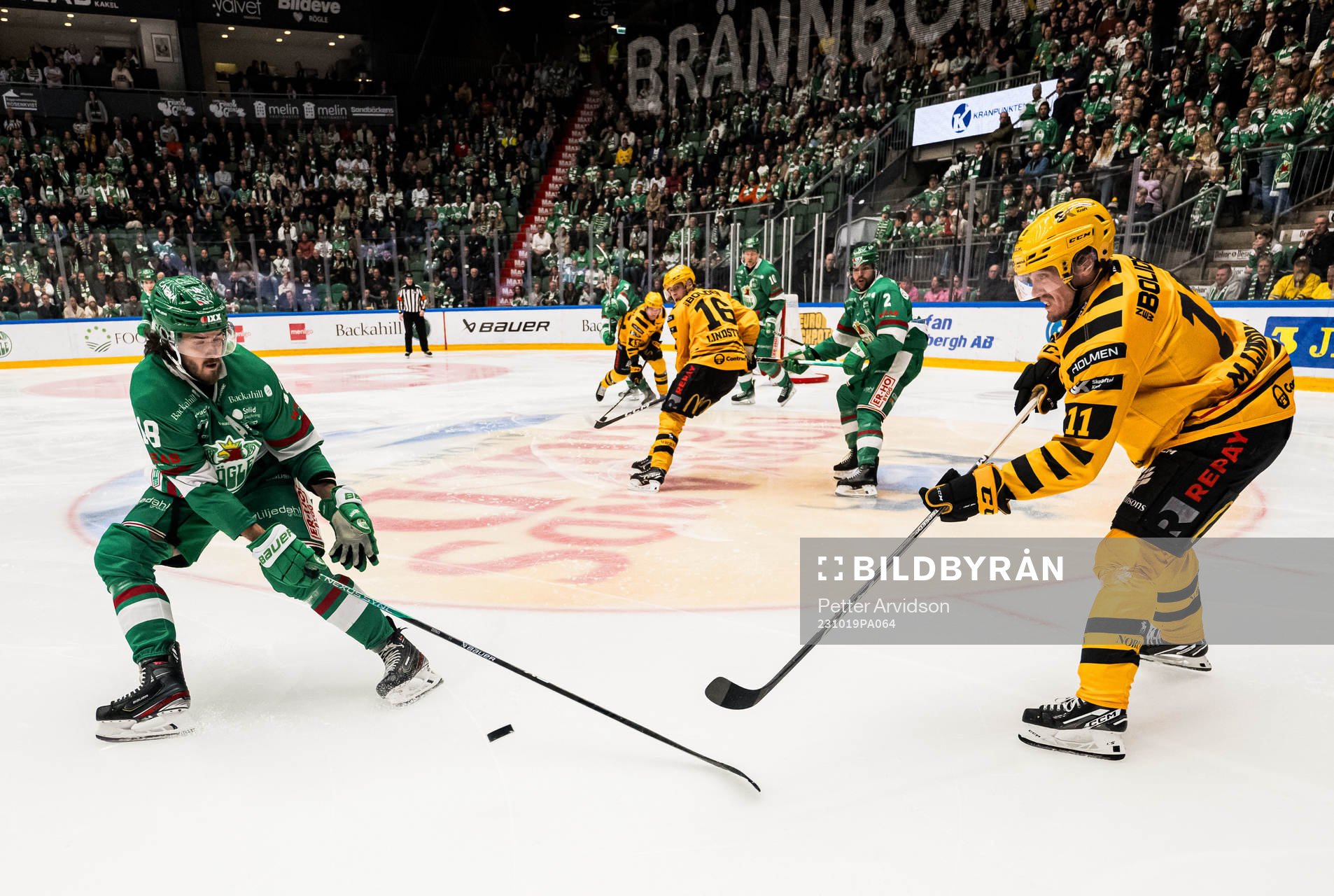 Rögles Dennis Everberg och Skellefteås Max Lindholm
