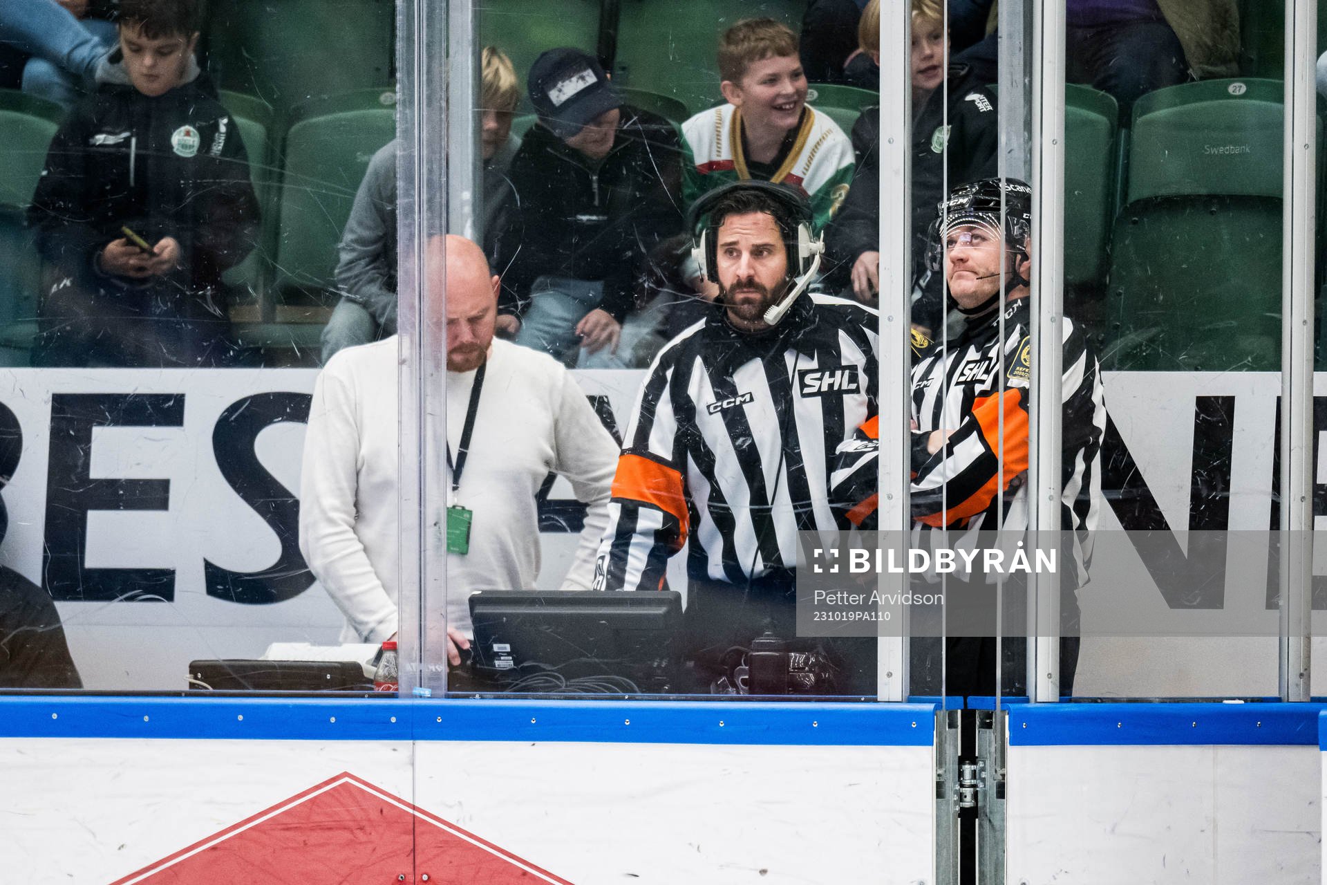 Domare Mikael Sjöqvist och Domare Daniel Eriksson