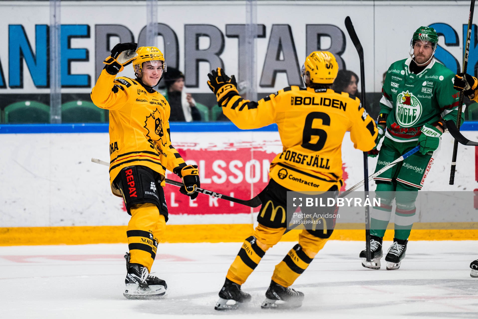 Skellefteås Axel Sandin Pellikka jublar