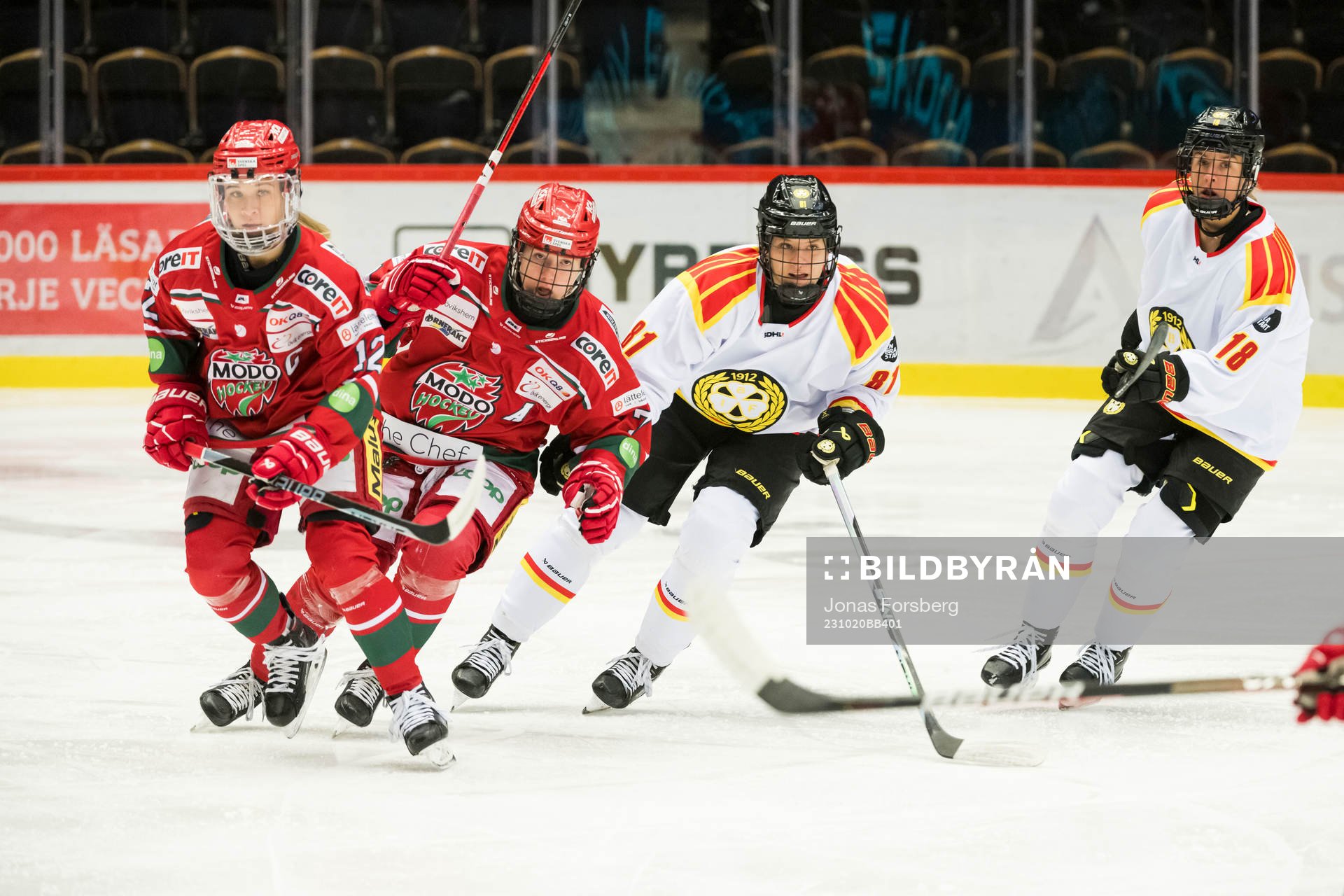 Modos Ebba Berglund Linnea Andersson och Brynäs Noemi