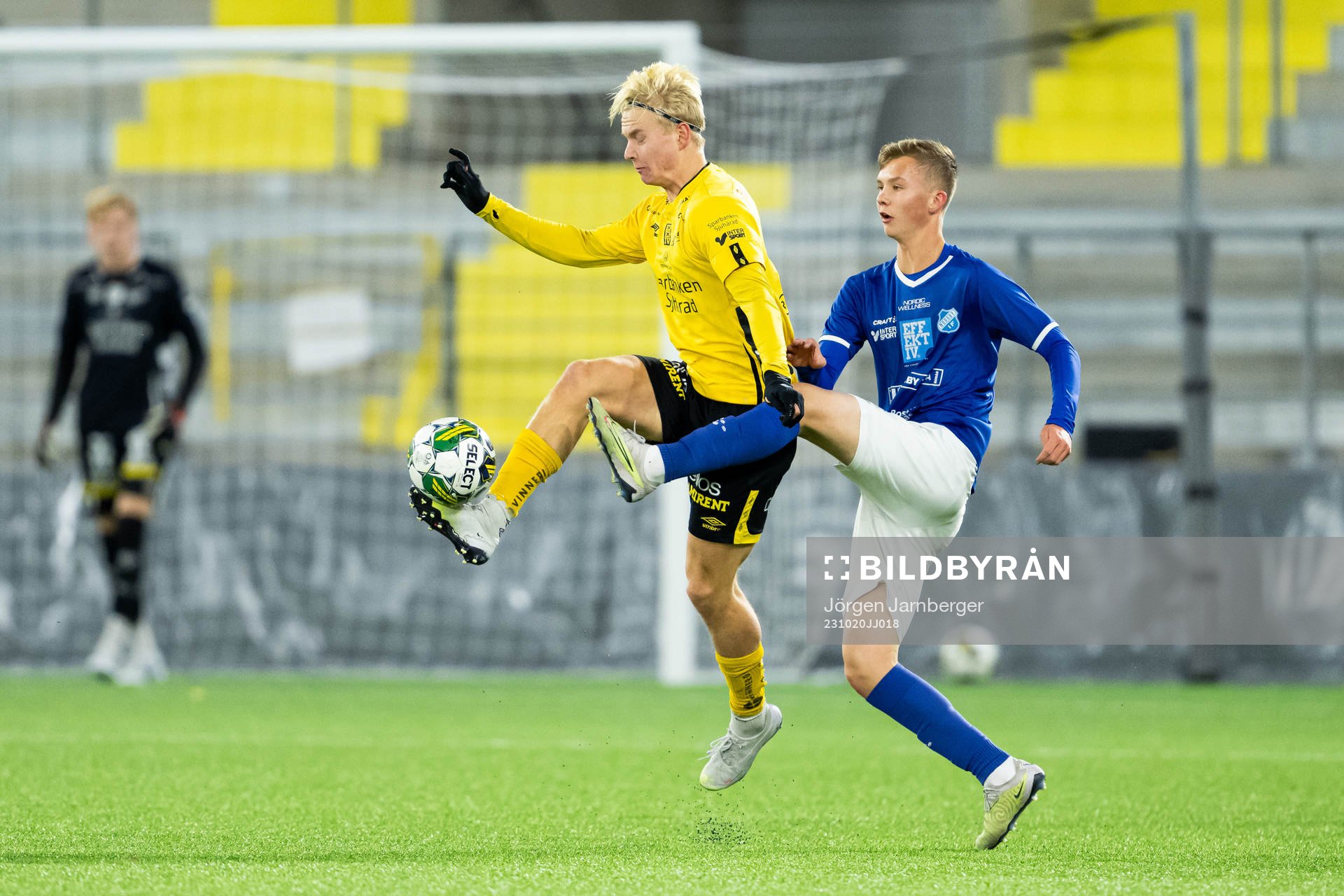 Elfsborgs Ludvig Richtner och Norrbys Melvin Korpås