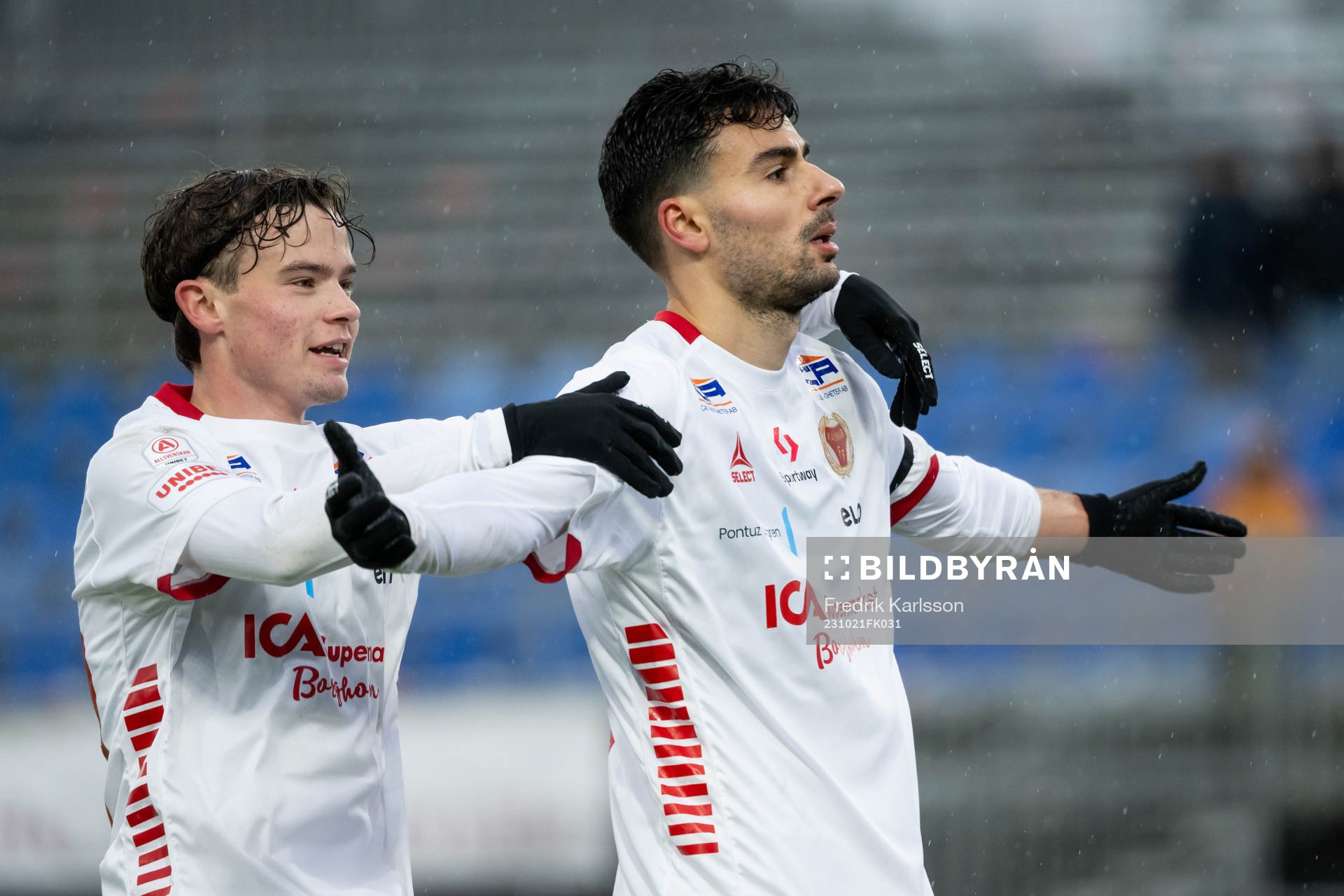 Kalmars Deniz Hummet och Jacob Trenskow jublar