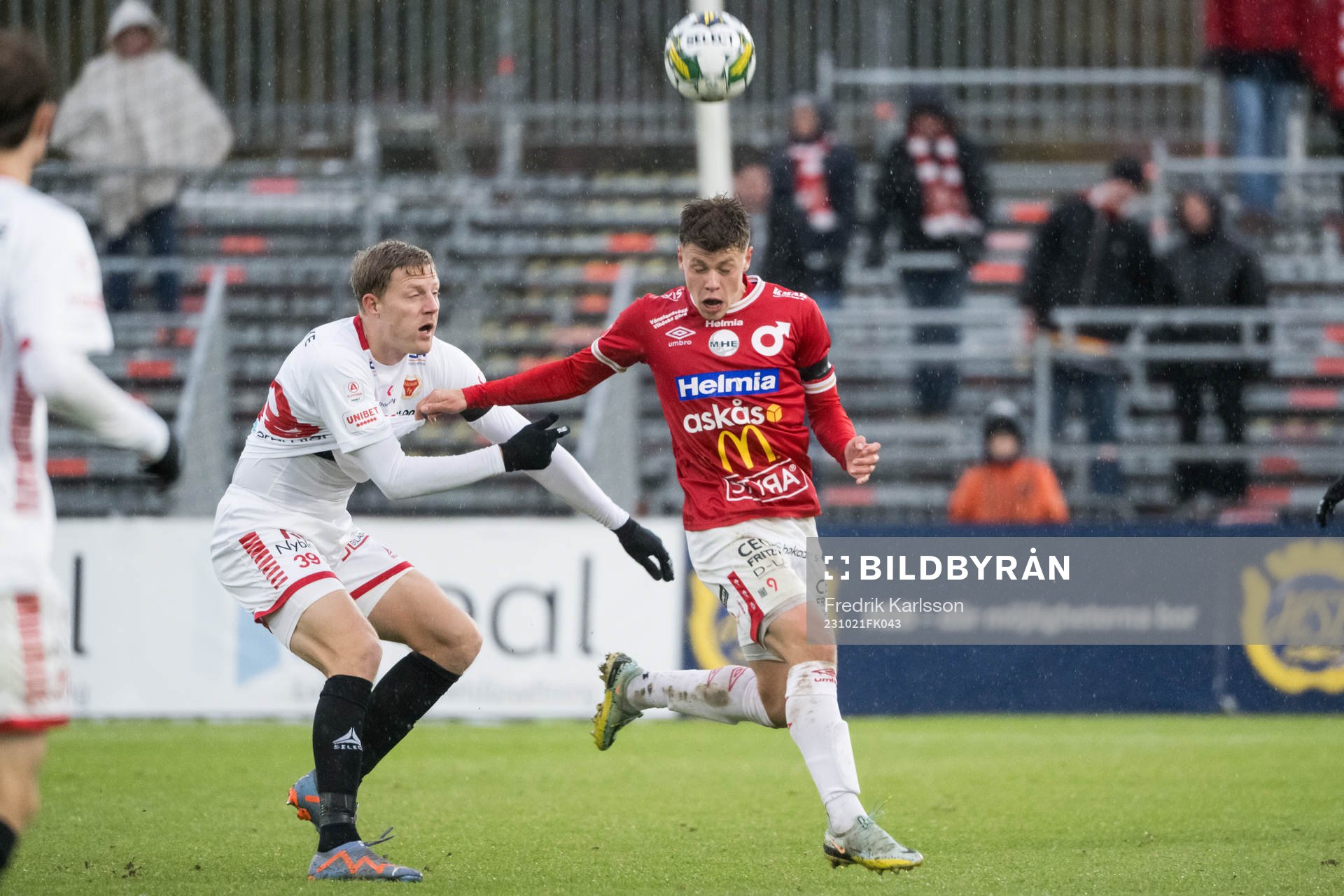 Kalmars Lars Saetra och Degerfors Gustav Lindgren