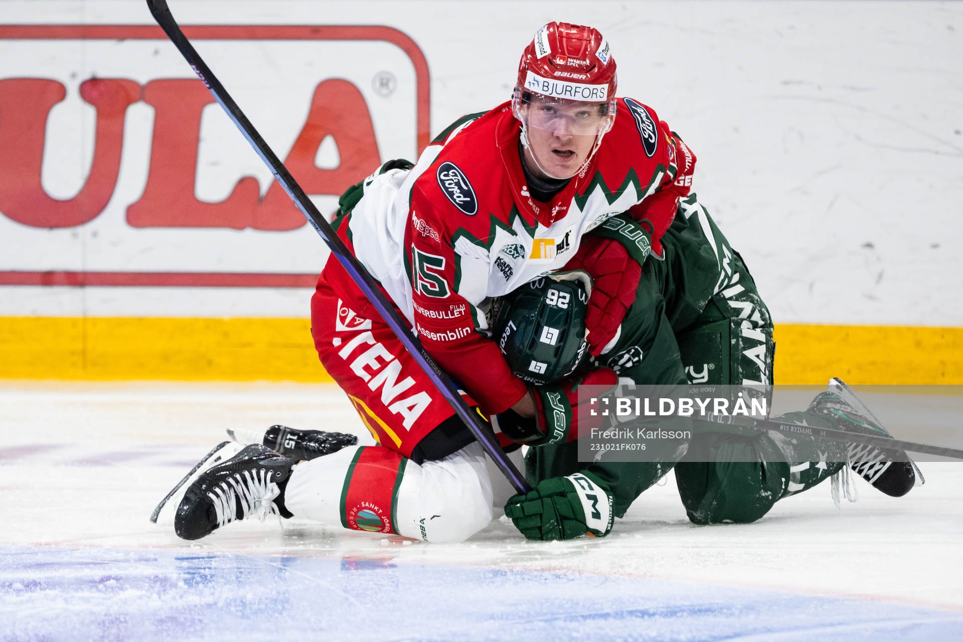 Frölundas Gustav Rydahl och Färjestads Joel Nyström