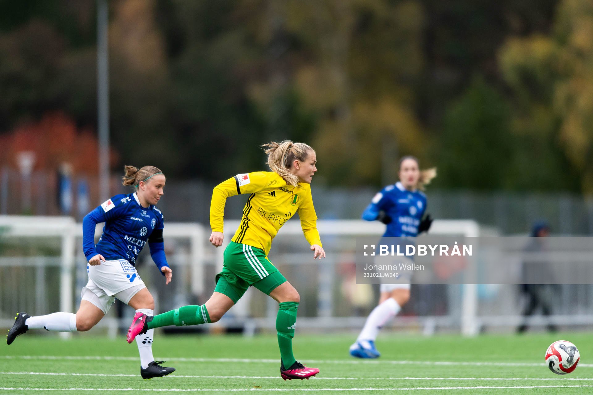 Trelleborgs Ebba Jahnfors och Bollstanäs Anna Thim
