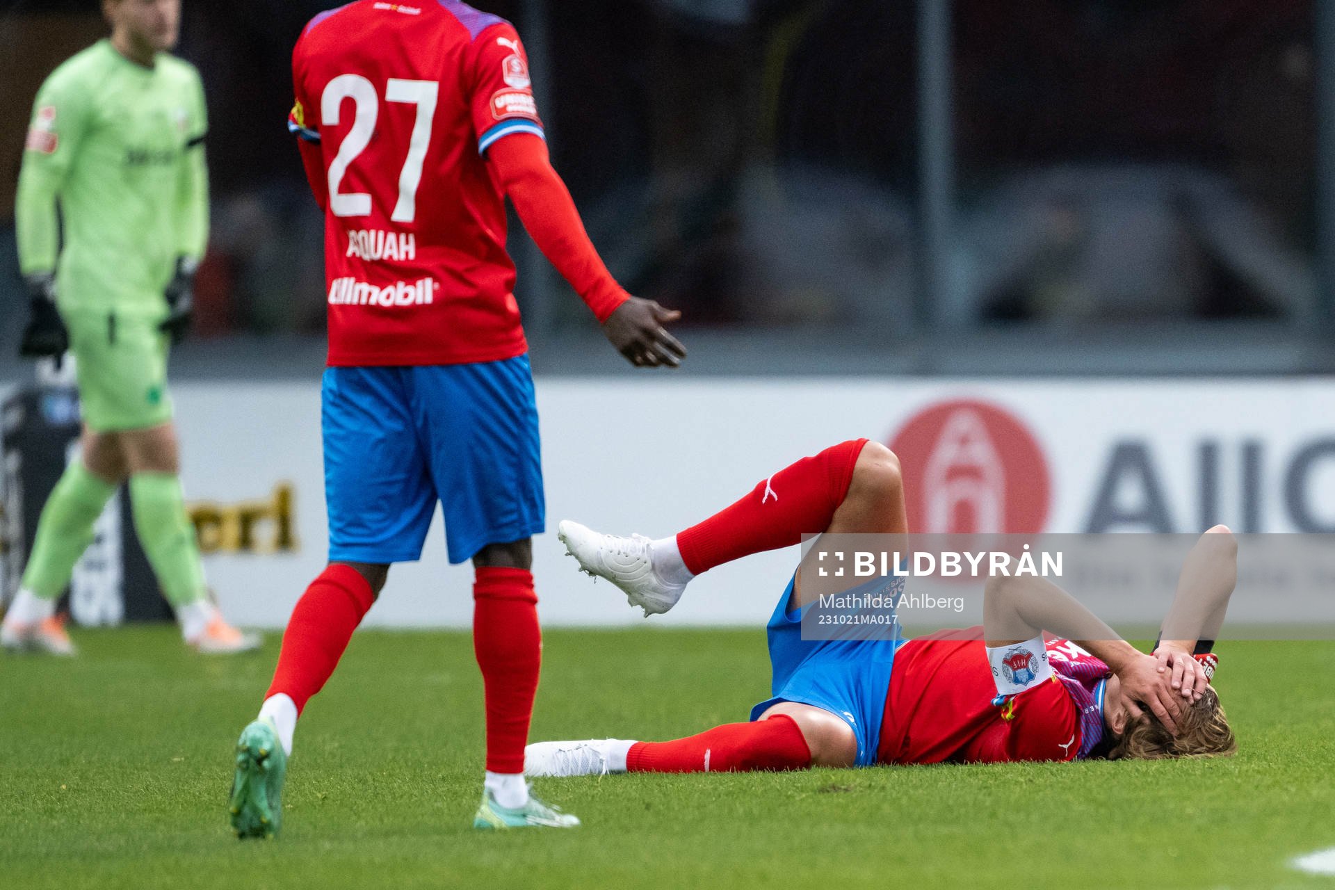 Helsingborgs Thomas Pauck Rogne har ont