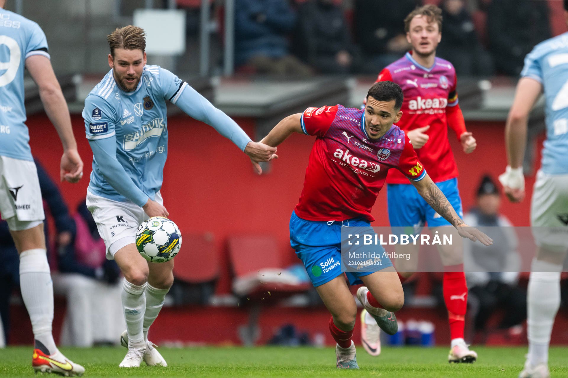 Gefles Niclas Håkansson och Helsingborgs Lucas Lima